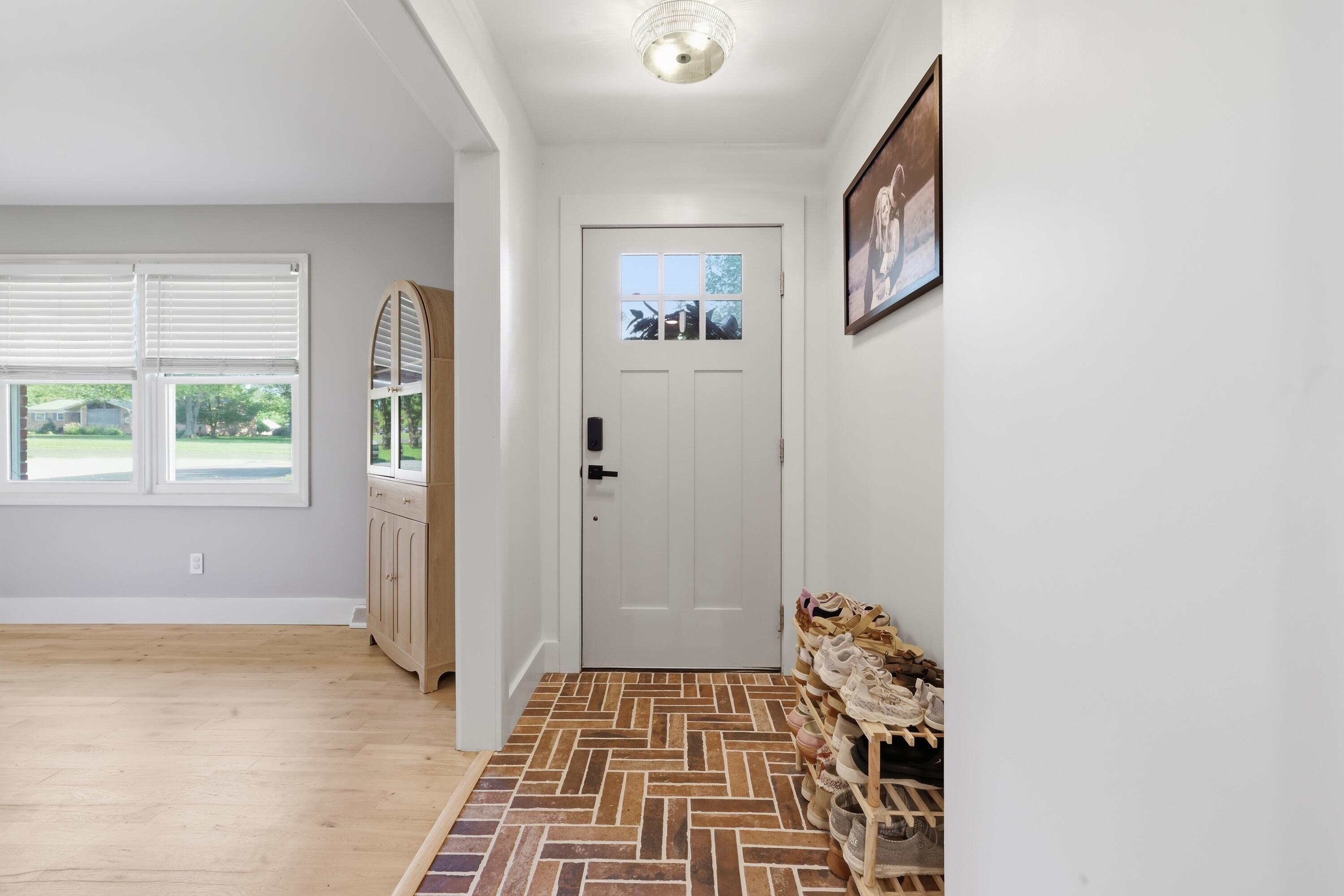 89 Perry Street Property Photo 3