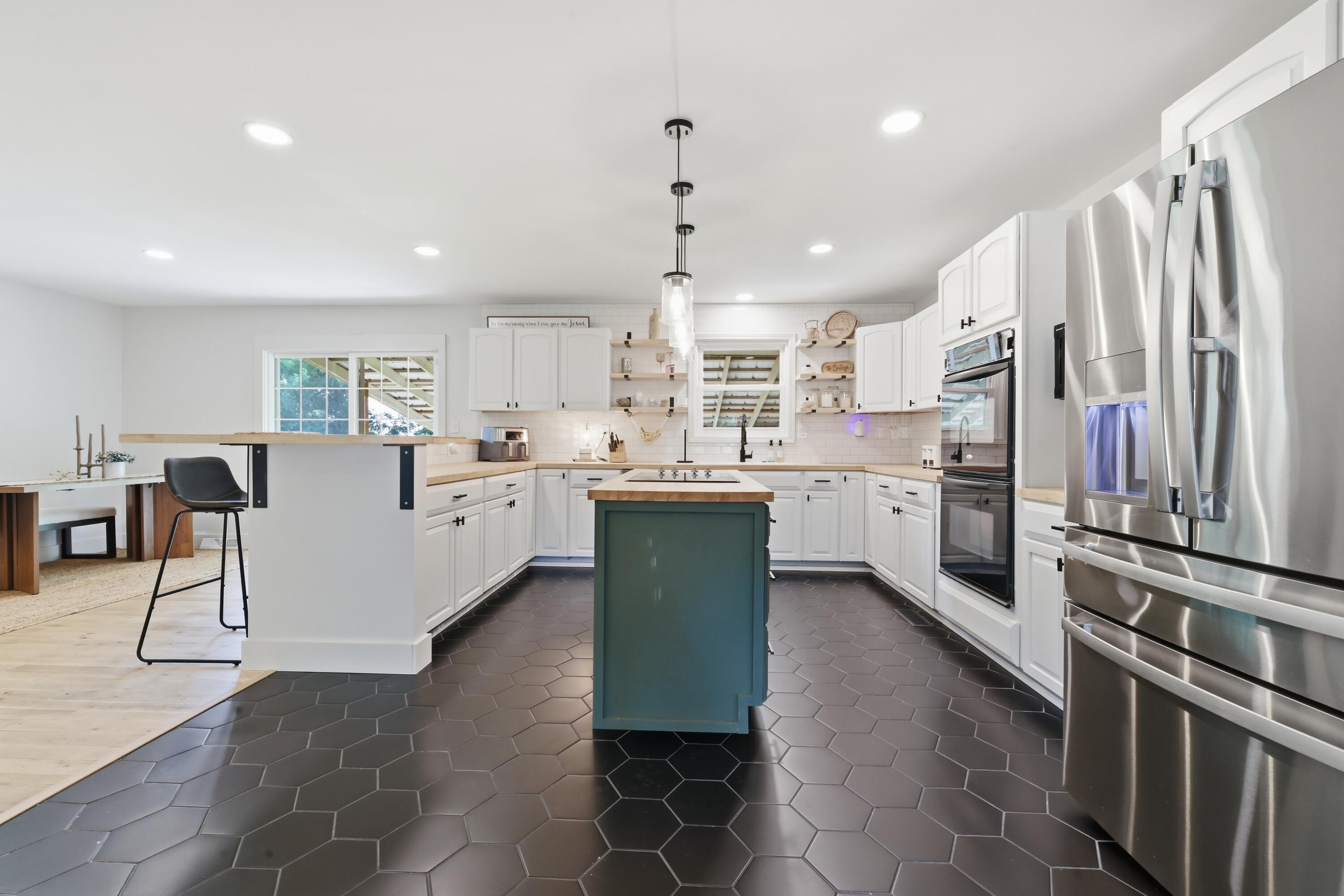 89 Perry Street Property Photo 7