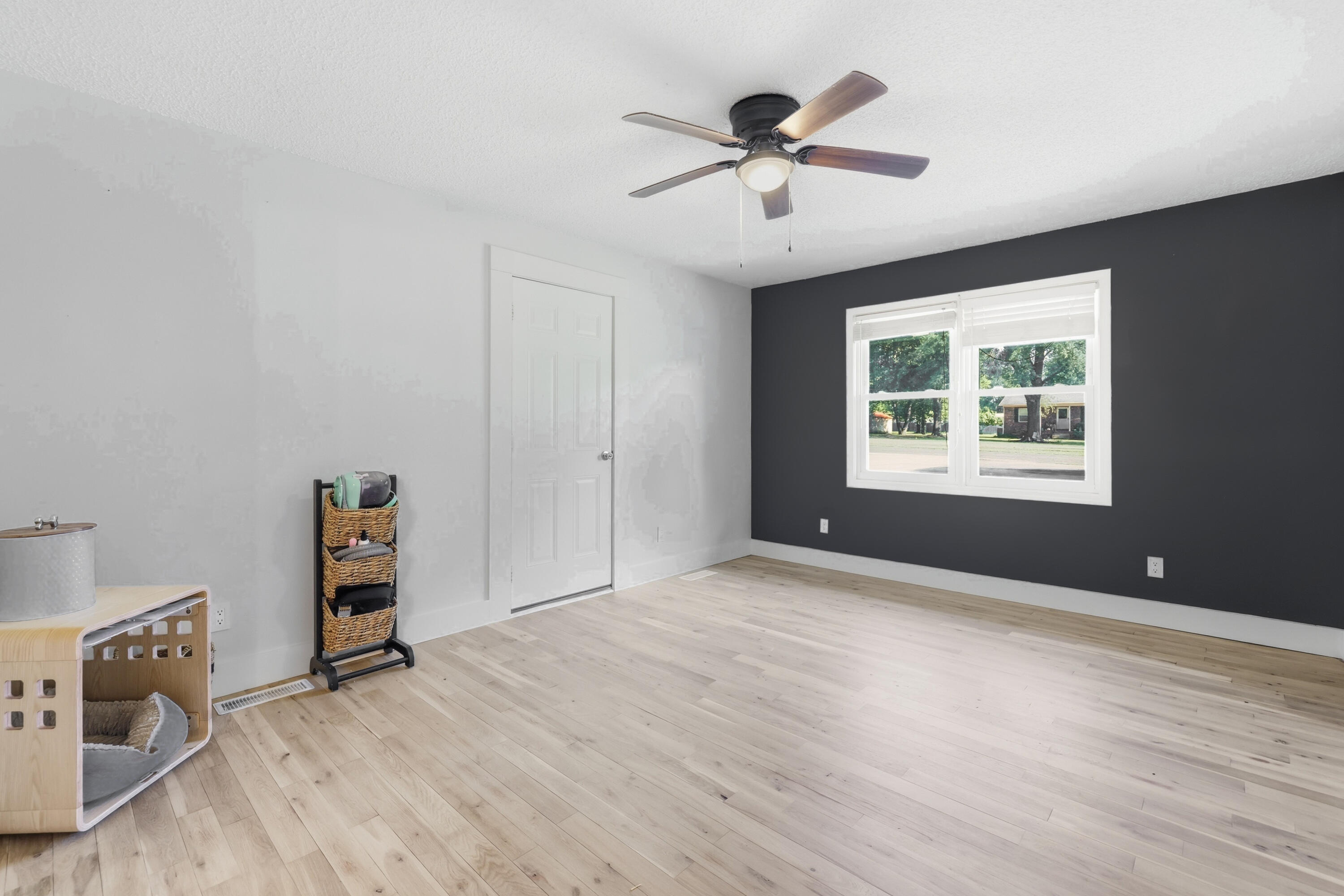 89 Perry Street Property Photo 25