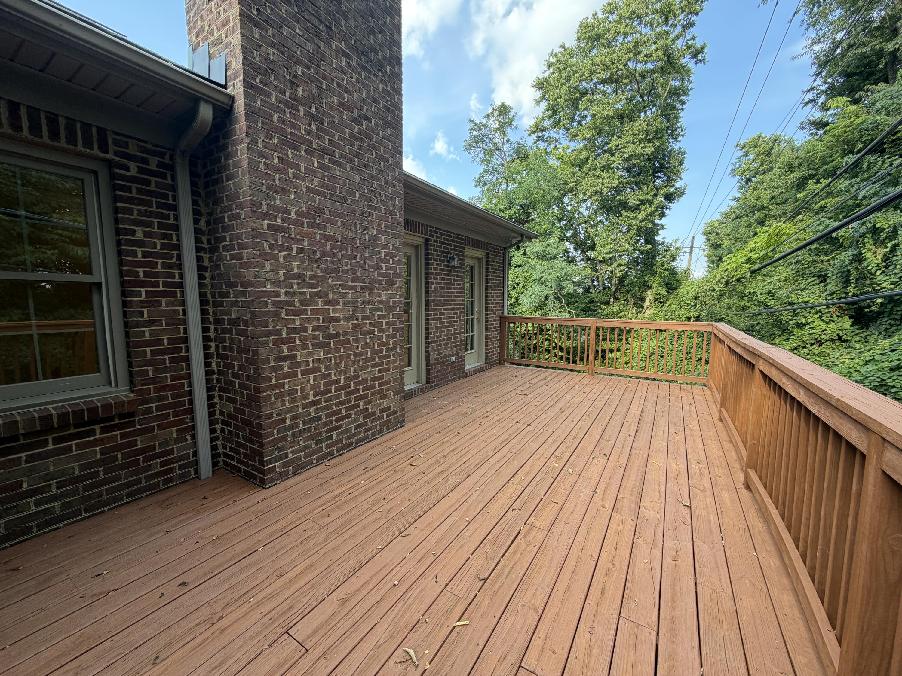 1112 Pepperhill Circle Property Photo 14