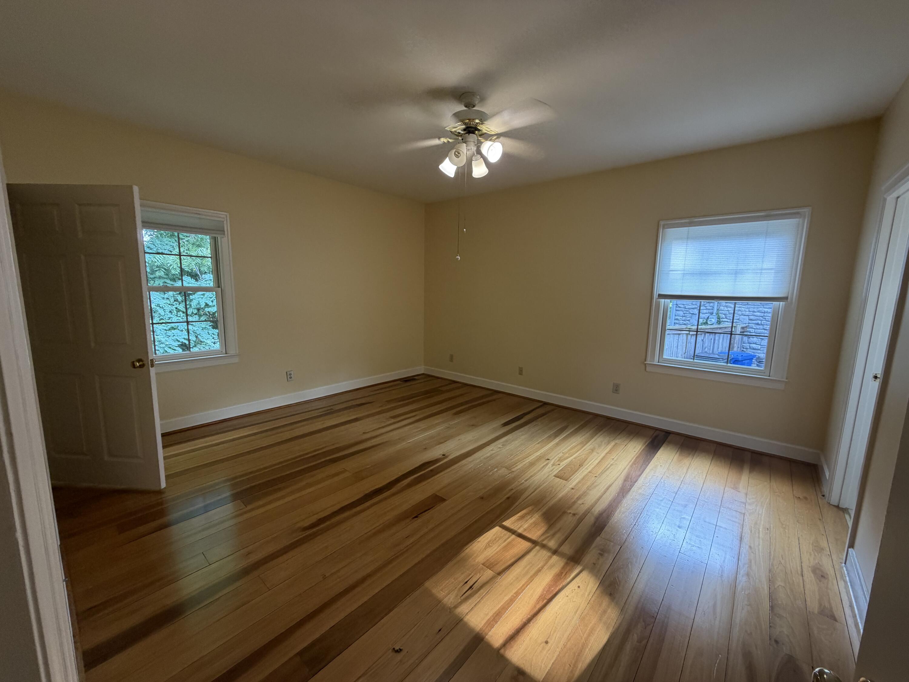 1112 Pepperhill Circle Property Photo 18