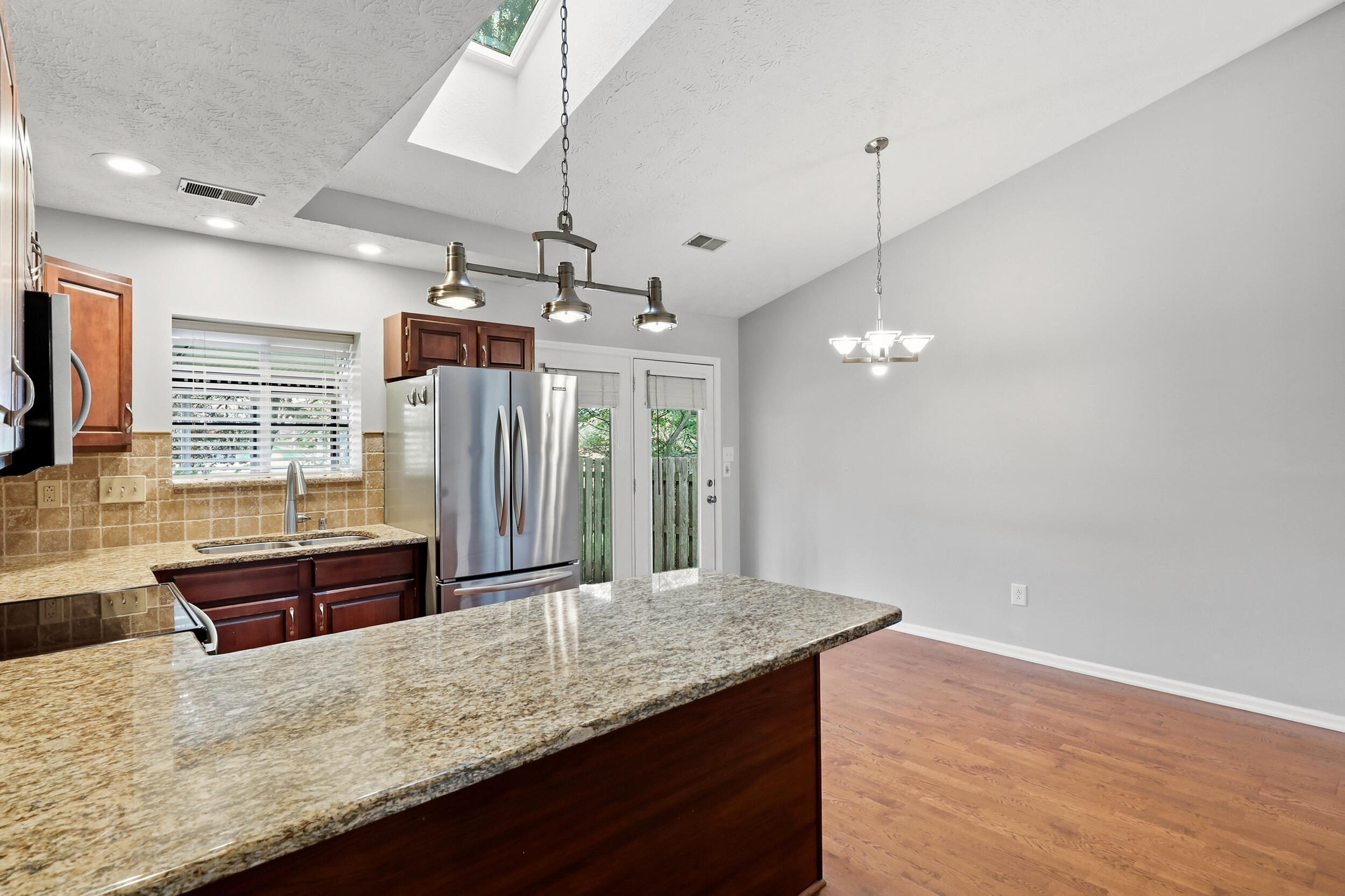 4513 Hartland Parkway Property Photo 10