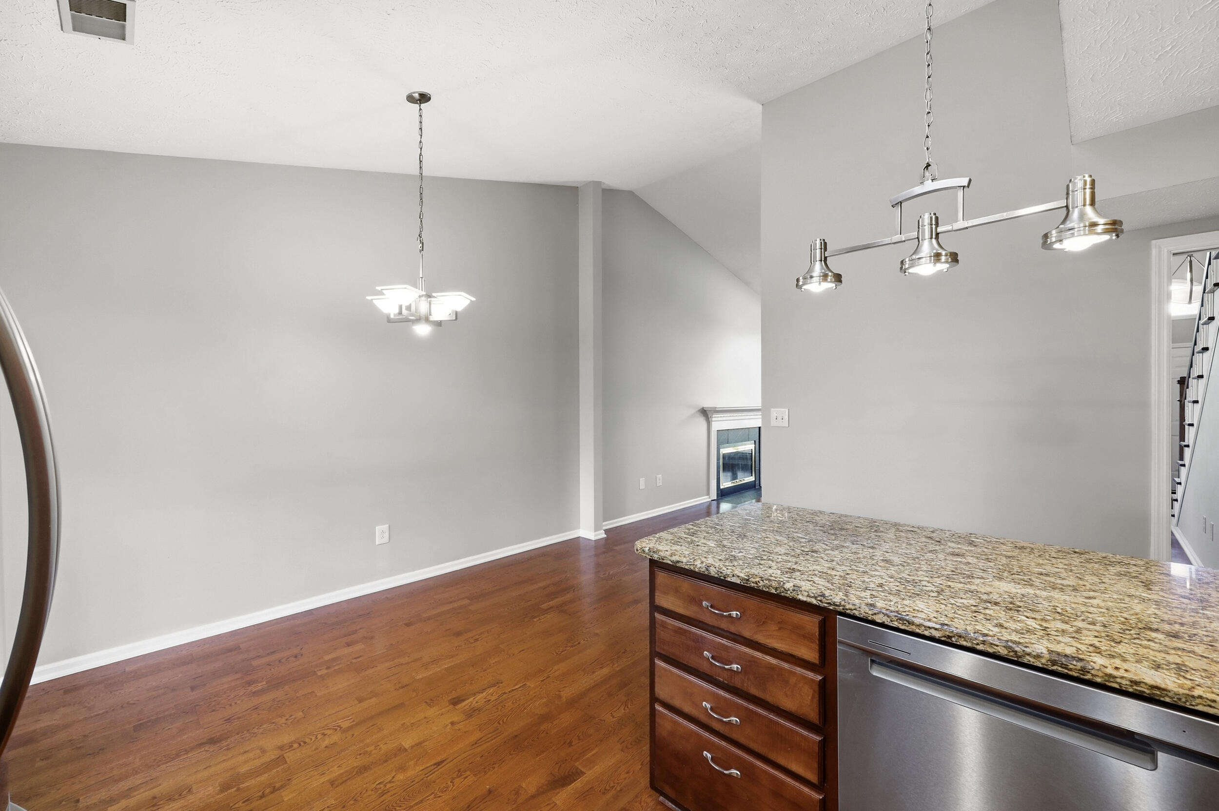 4513 Hartland Parkway Property Photo 13