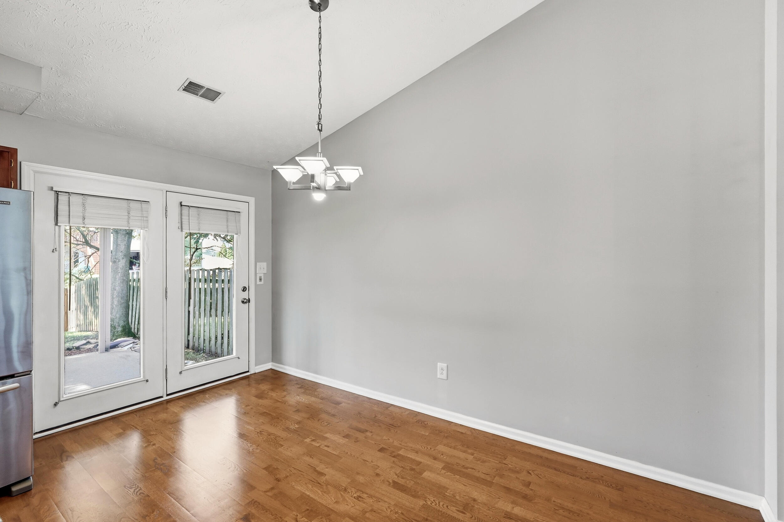 4513 Hartland Parkway Property Photo 14