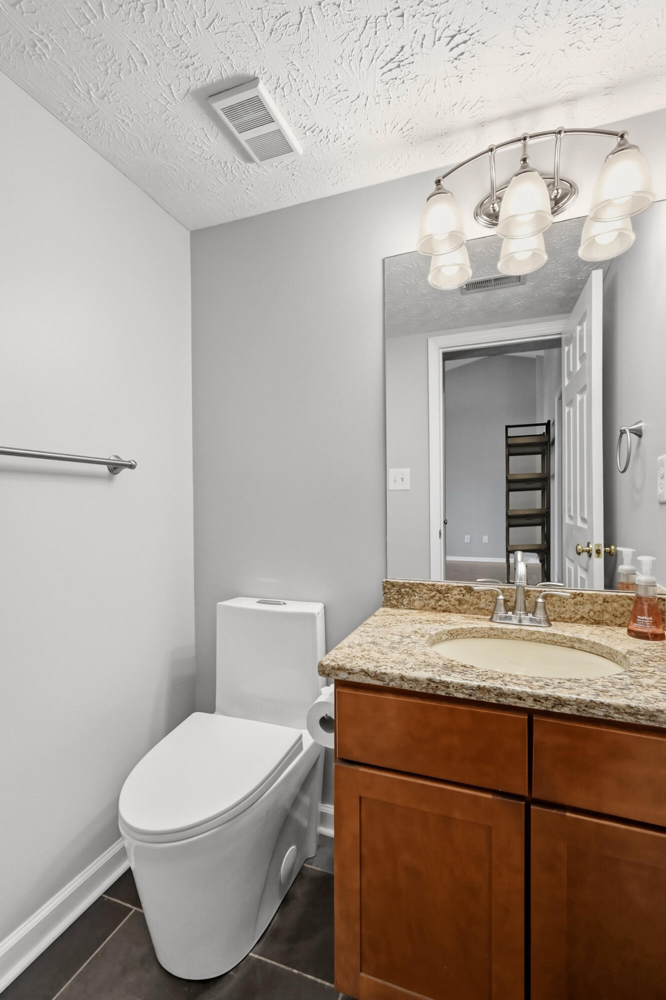 4513 Hartland Parkway Property Photo 15