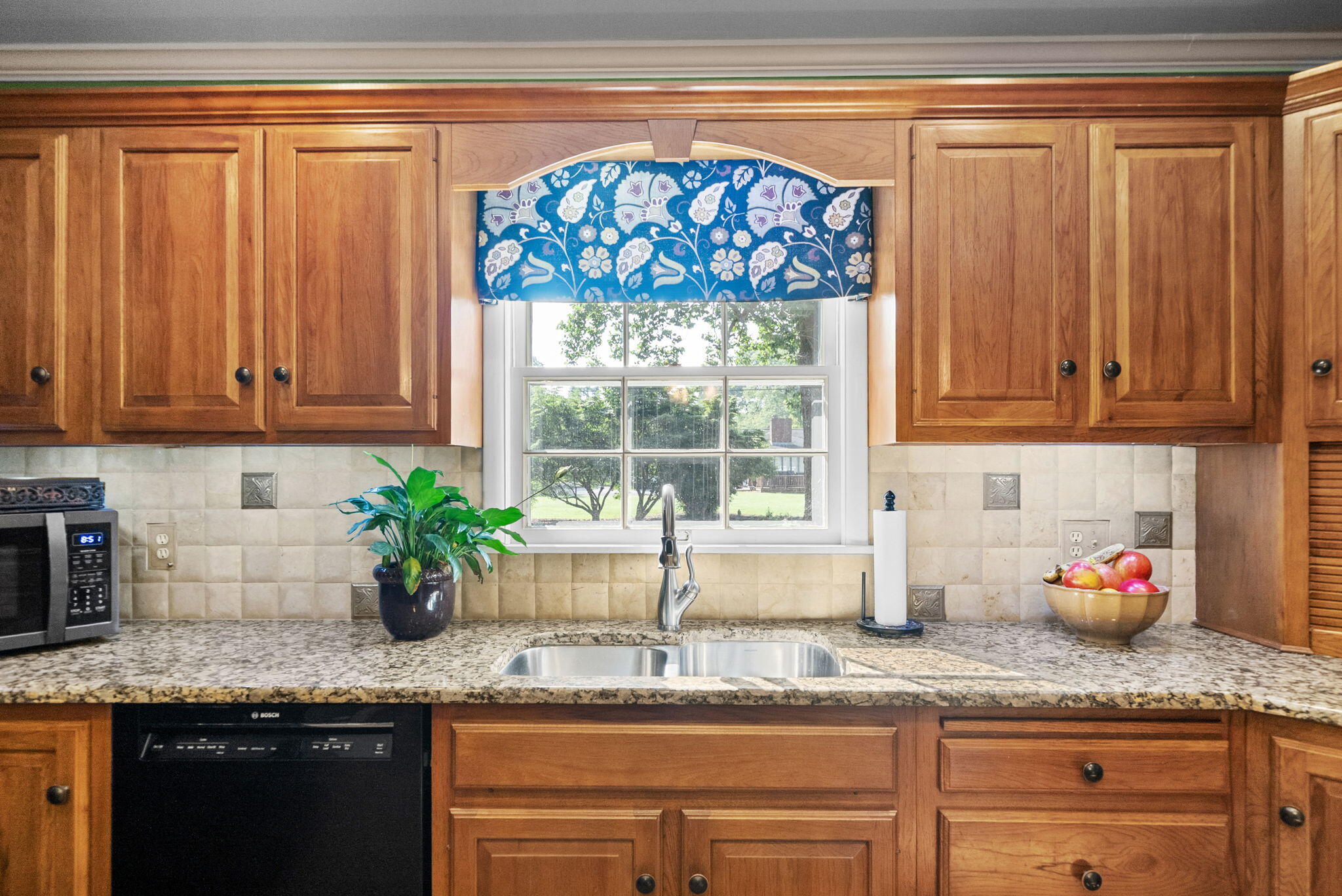 320 Skyline Park Drive Property Photo 15