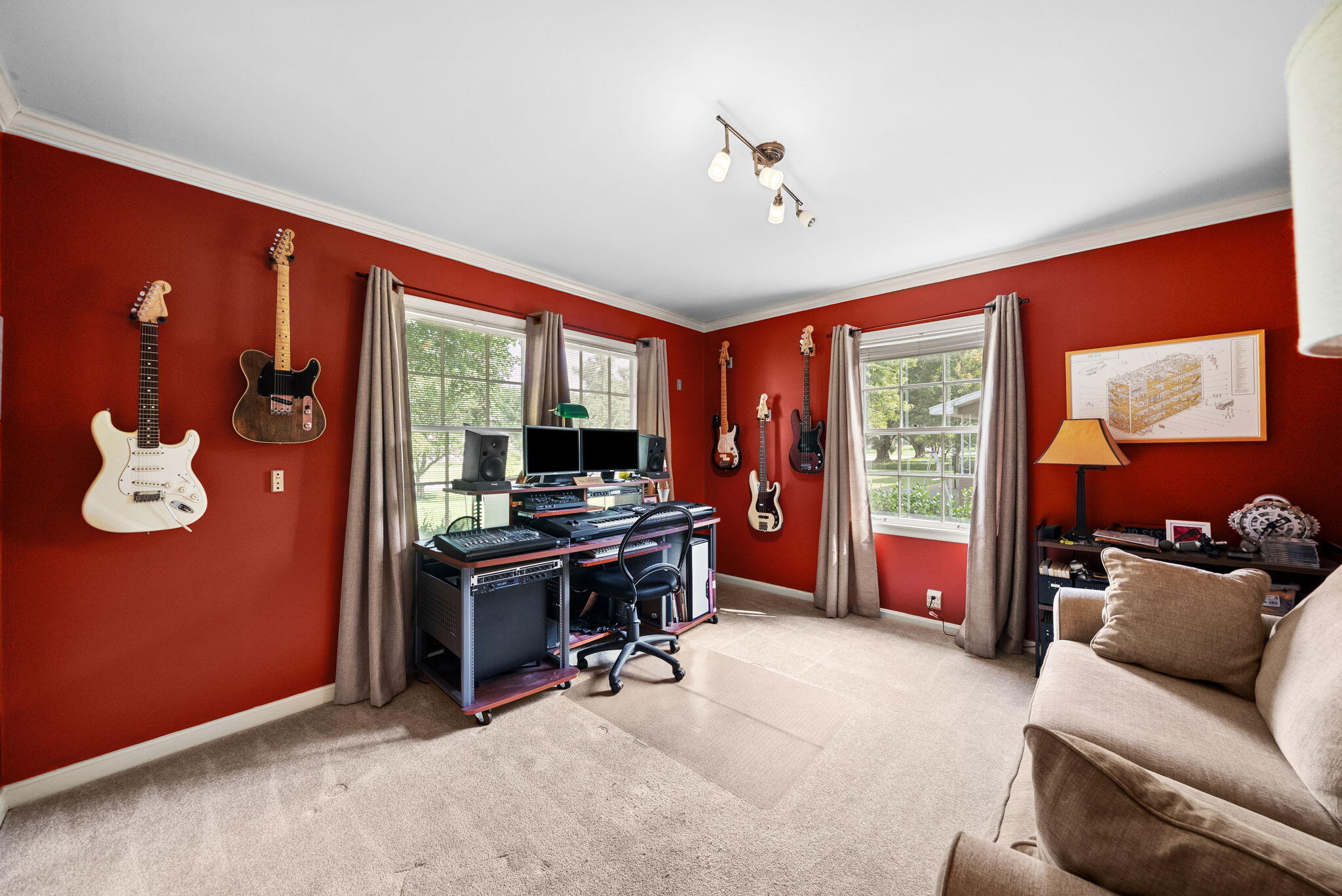 320 Skyline Park Drive Property Photo 25