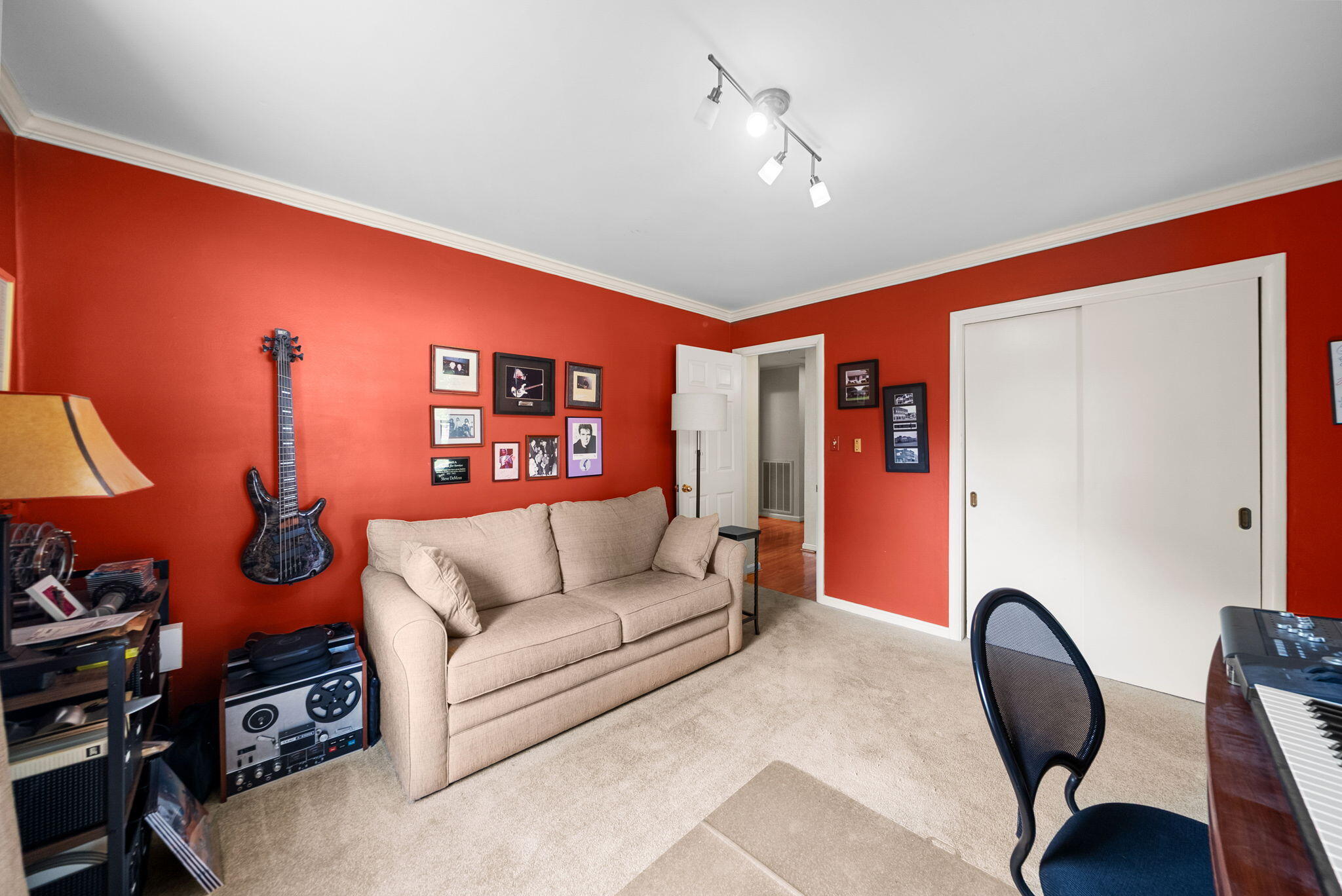 320 Skyline Park Drive Property Photo 26