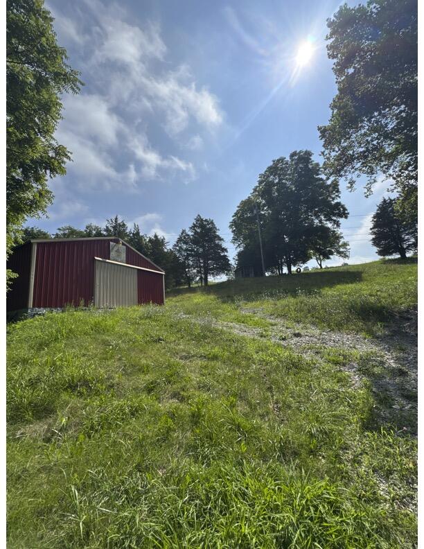 860 Snavely Road Property Photo 2
