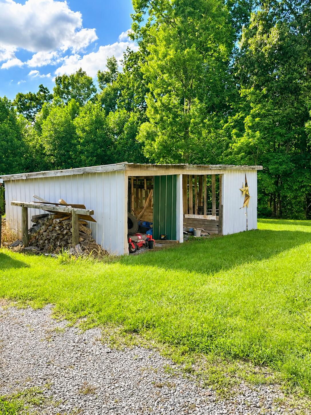 1951 Angel Ridge Road Property Photo 9