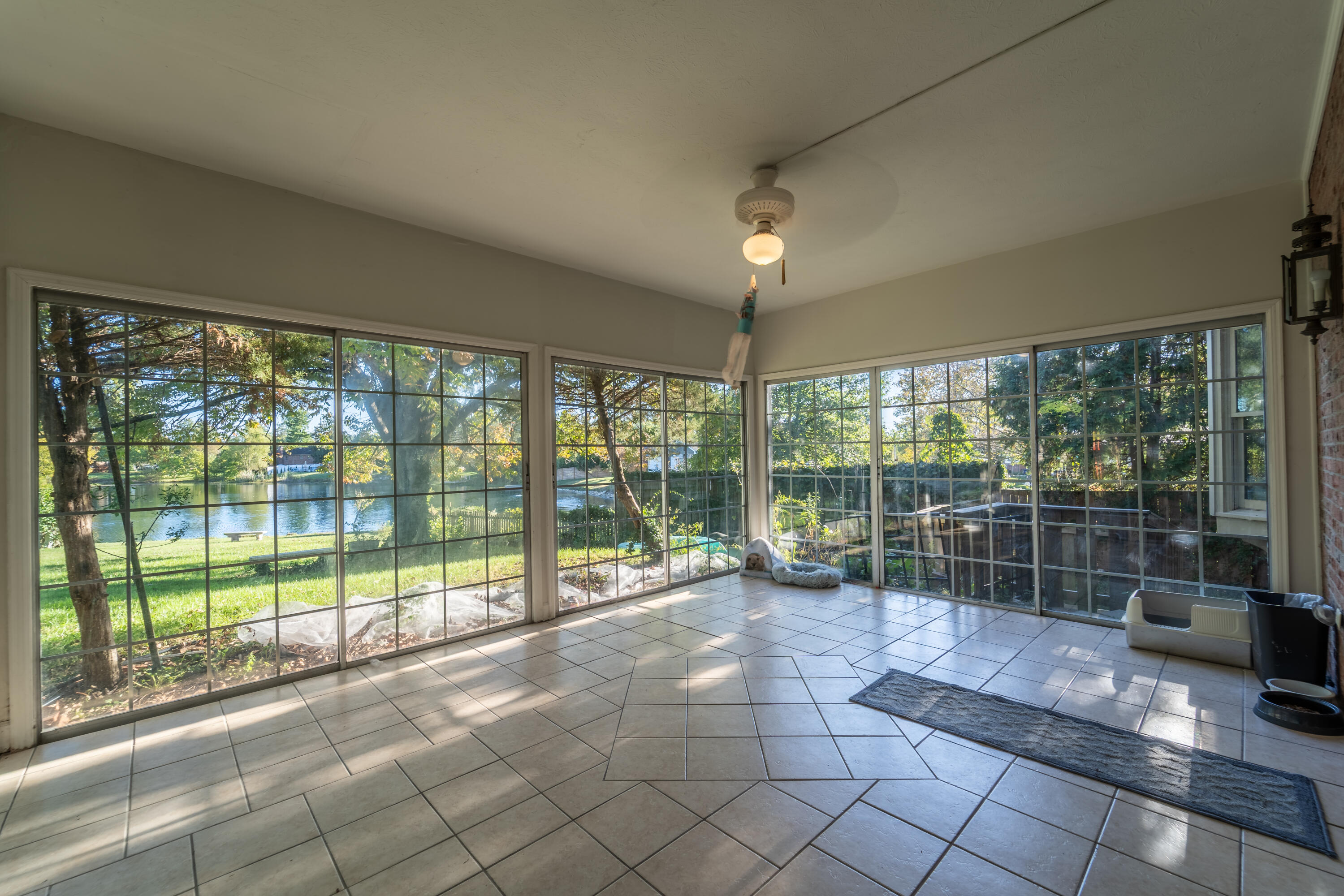 972 Edgewater Drive Property Photo 14
