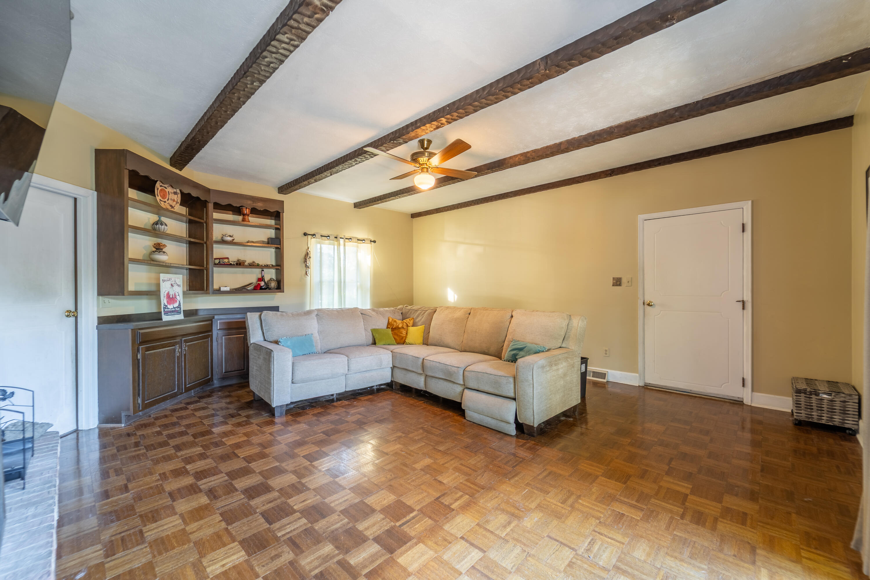 972 Edgewater Drive Property Photo 18