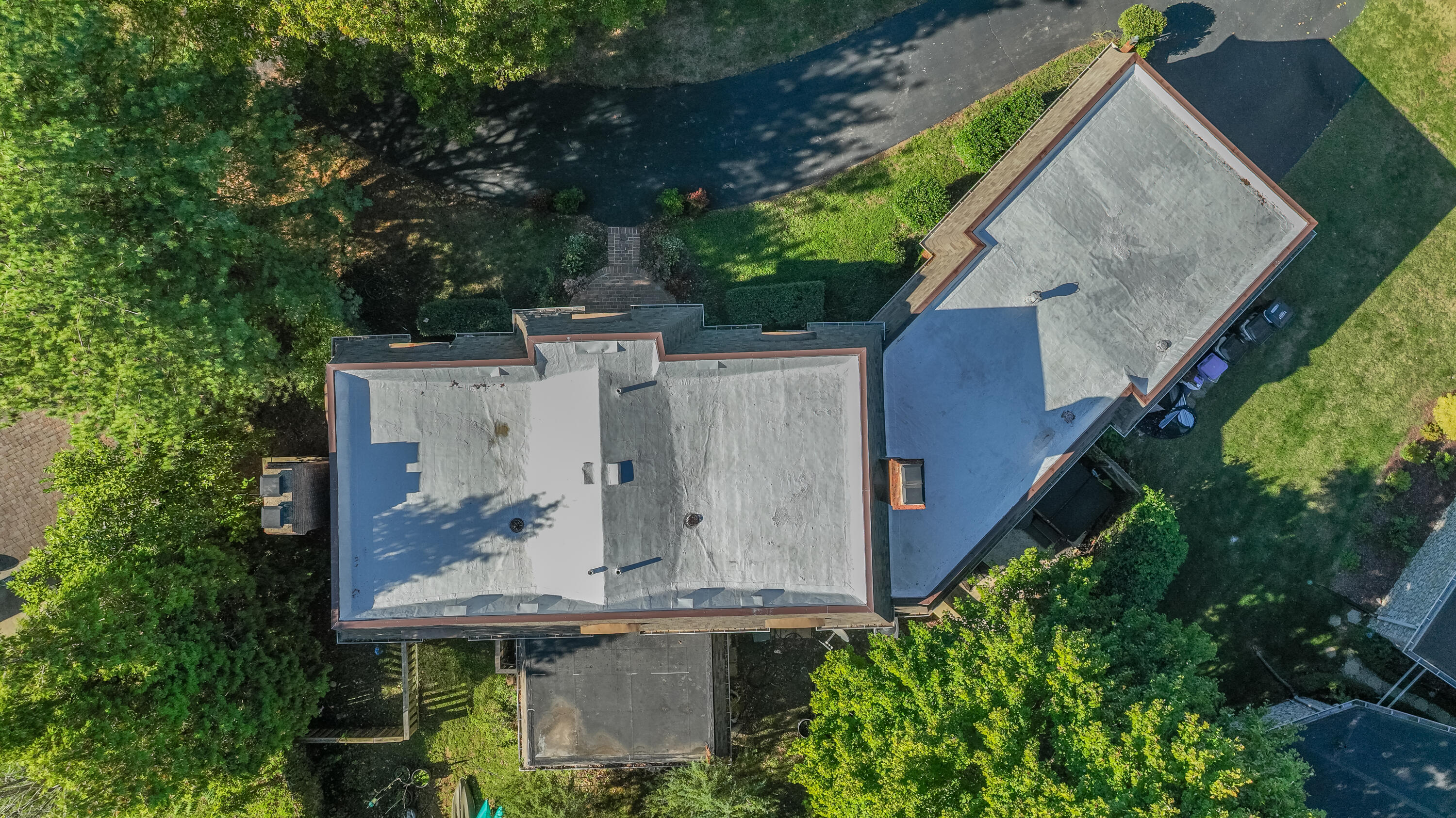 972 Edgewater Drive Property Photo 45