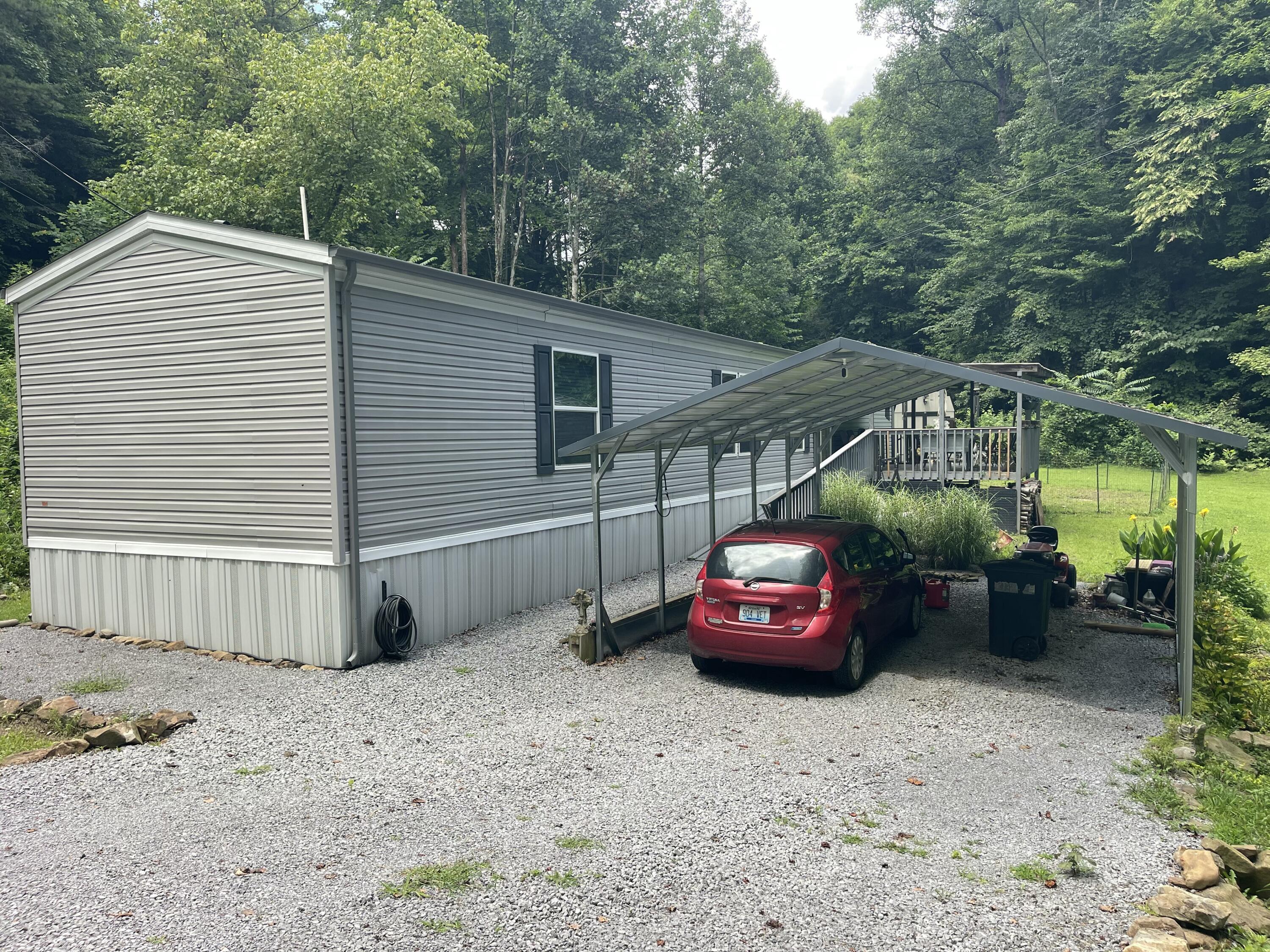 238 Coal Stone Branch Road Property Photo 2