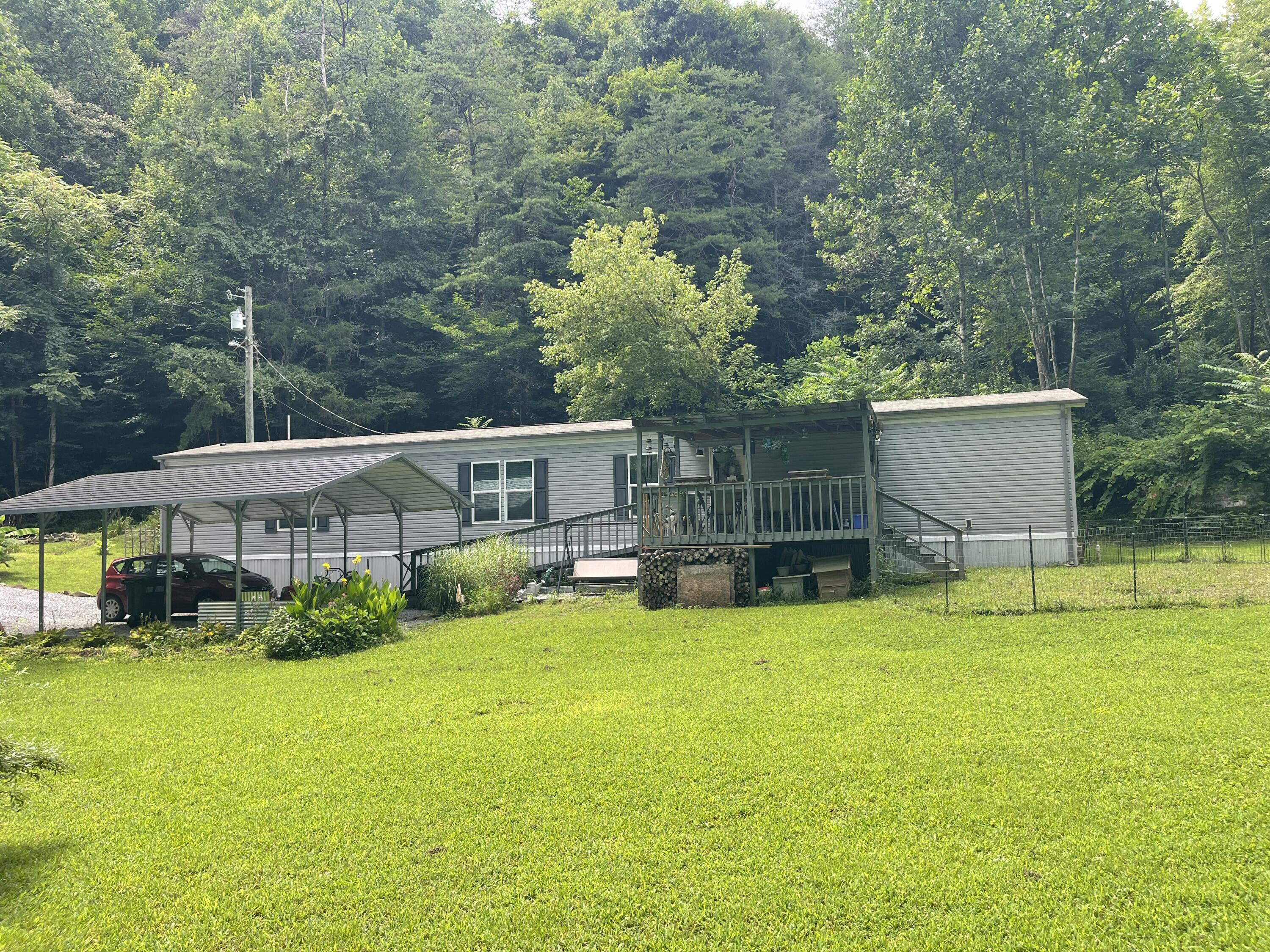 238 Coal Stone Branch Road Property Photo 4