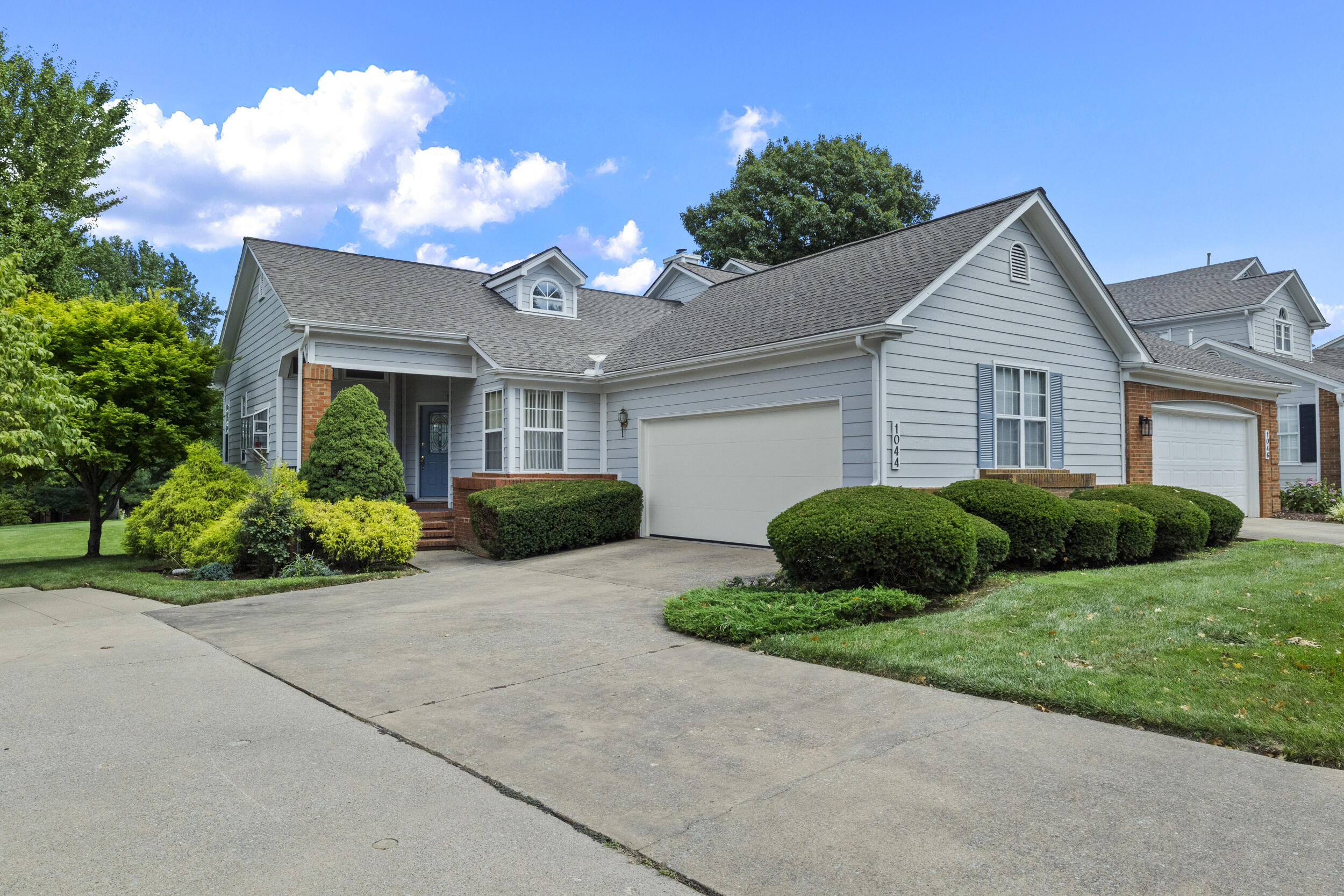 1044 Griffin Gate Drive Property Photo 1