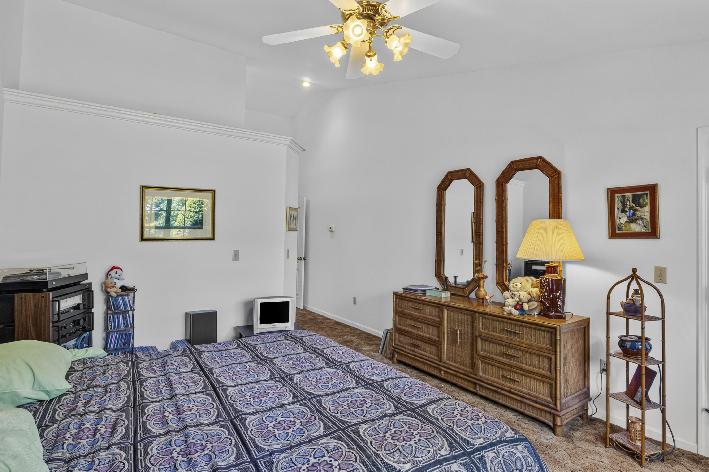 1044 Griffin Gate Drive Property Photo 15