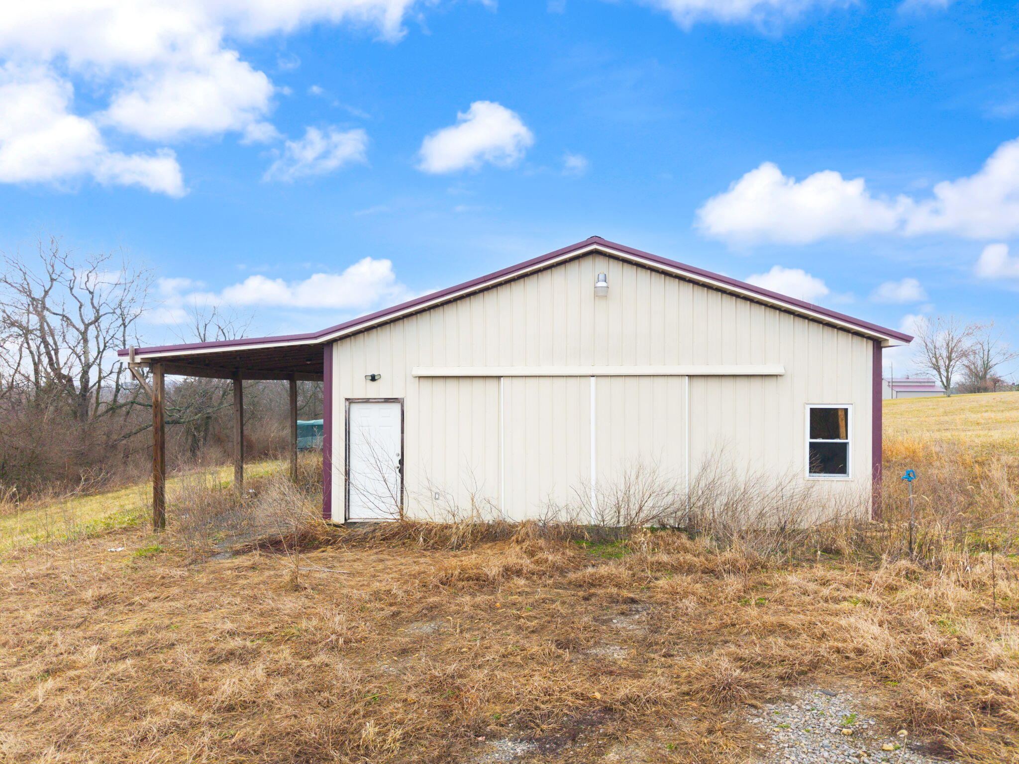 433 Lake View Road Property Photo 3