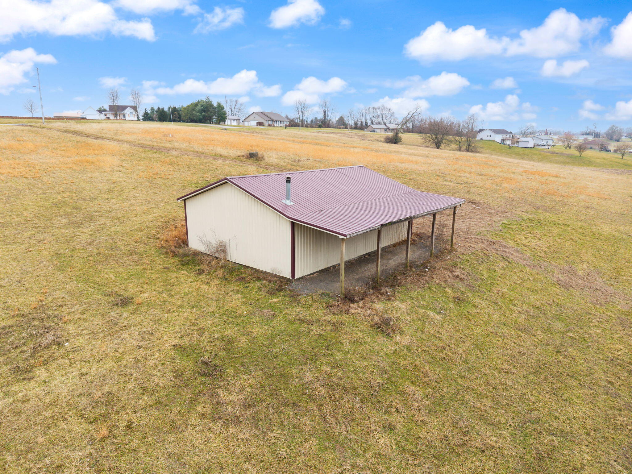 433 Lake View Road Property Photo 4