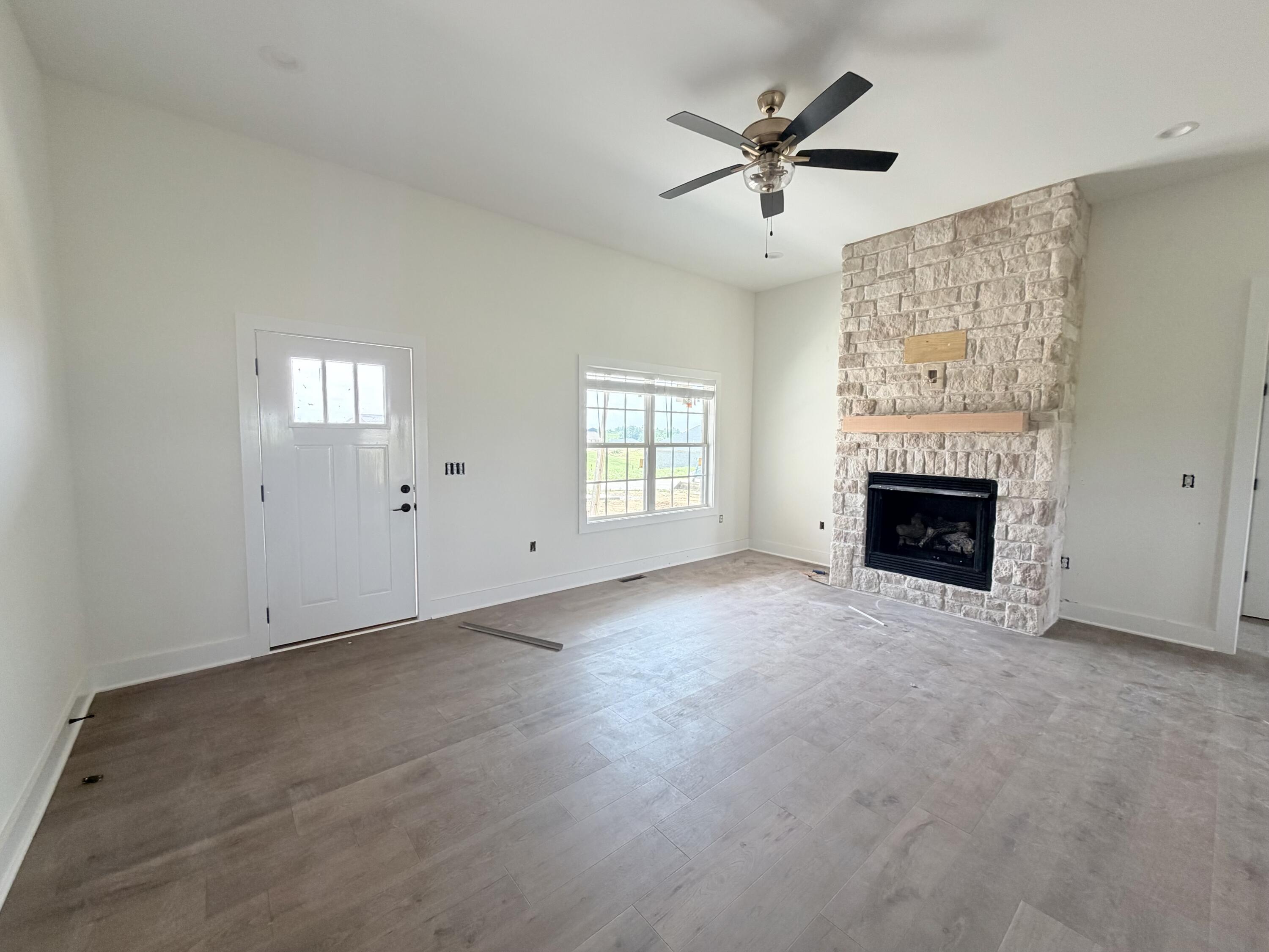 114 Cabela Drive Property Photo 2