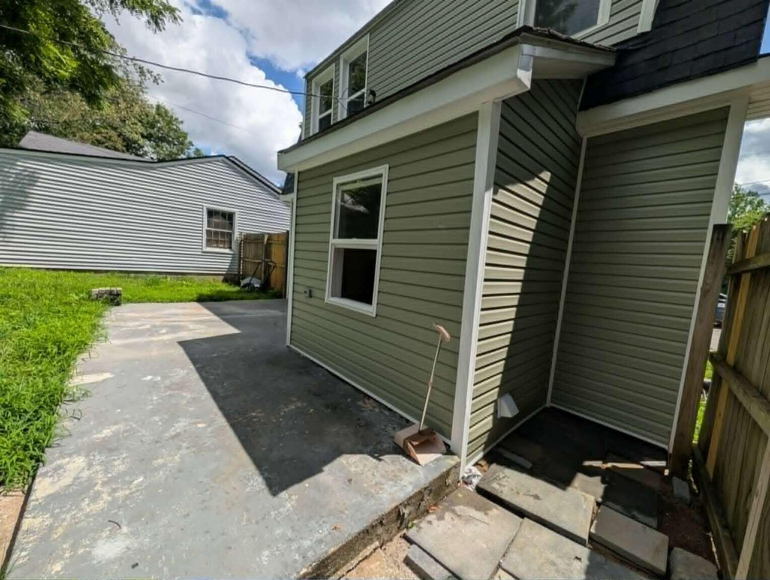 105 Restk Court Property Photo 34