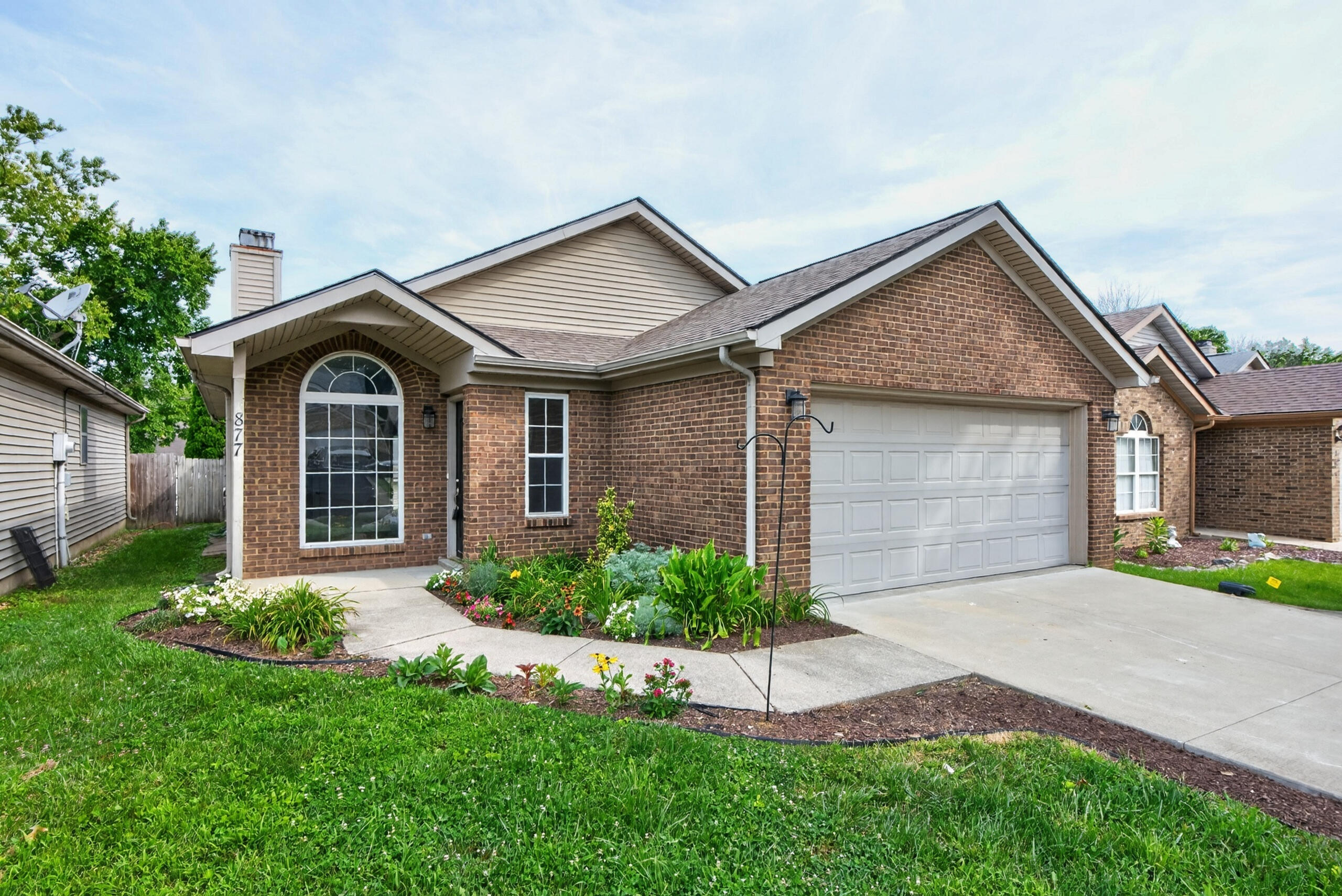 877 Marblehead Drive Property Photo 1