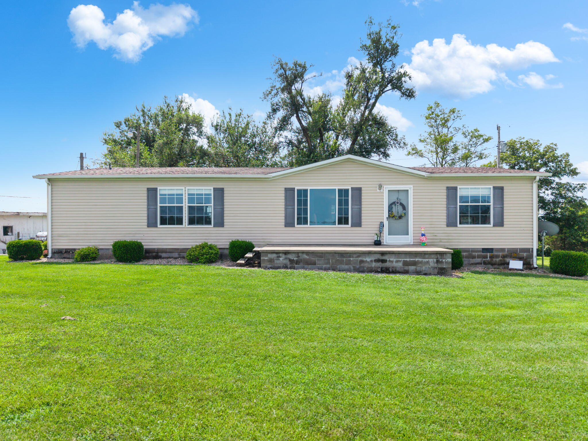 26019877 Property Photo 3