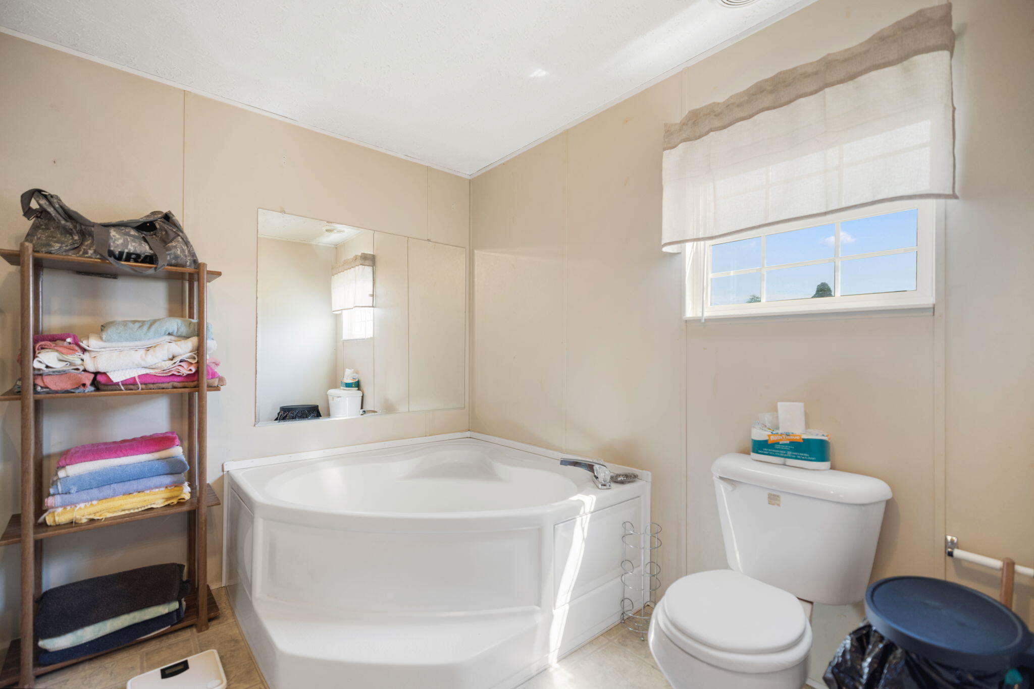 26019877 Property Photo 21