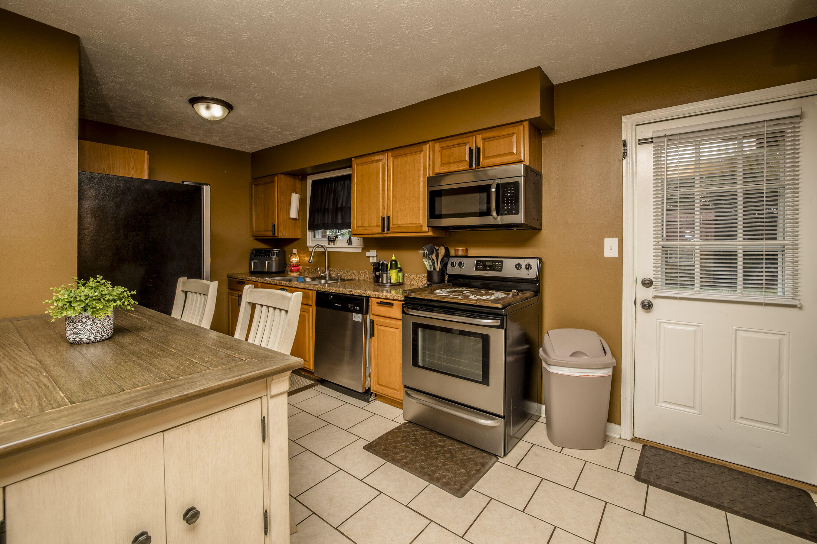 507 Foxwood Drive Property Photo 9