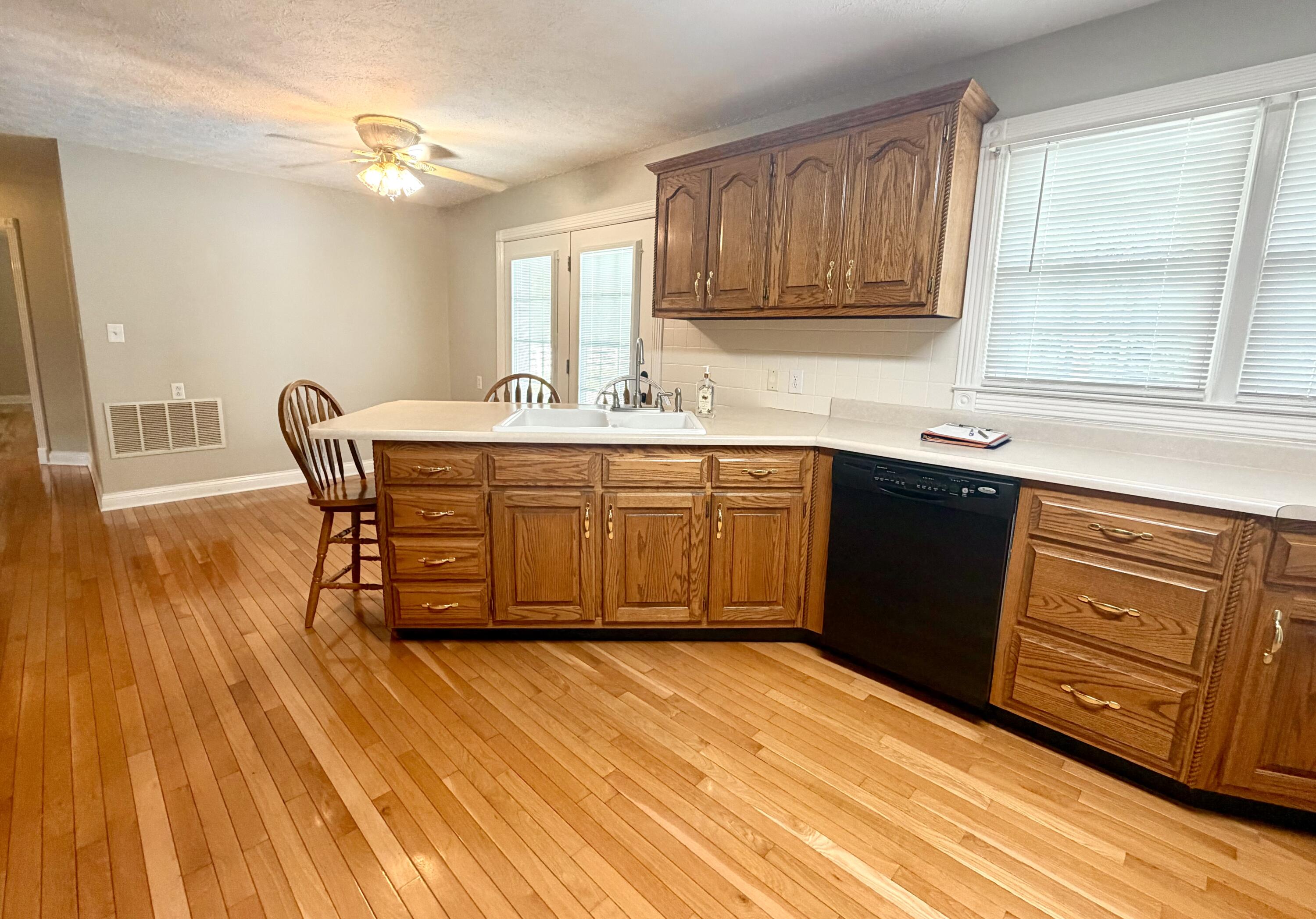 415 S Dogwood Drive Property Photo 18