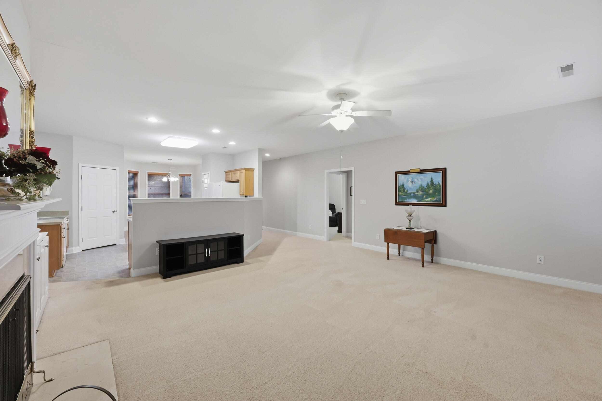 560 Southpoint Drive Property Photo 15