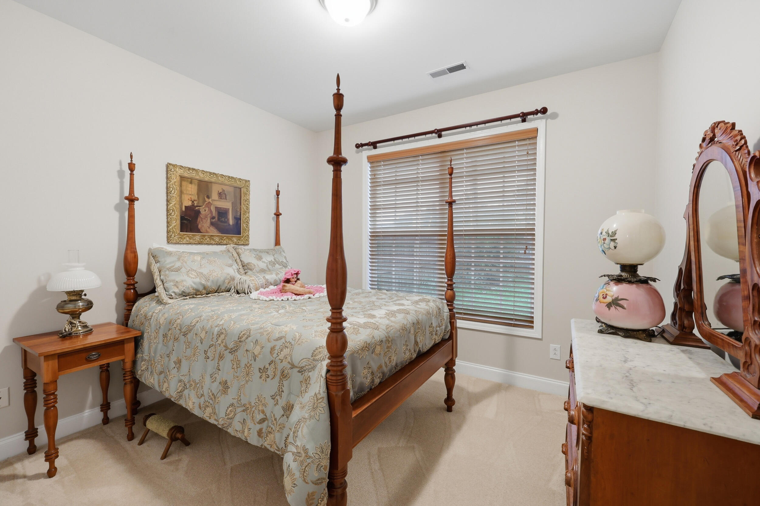 560 Southpoint Drive Property Photo 19