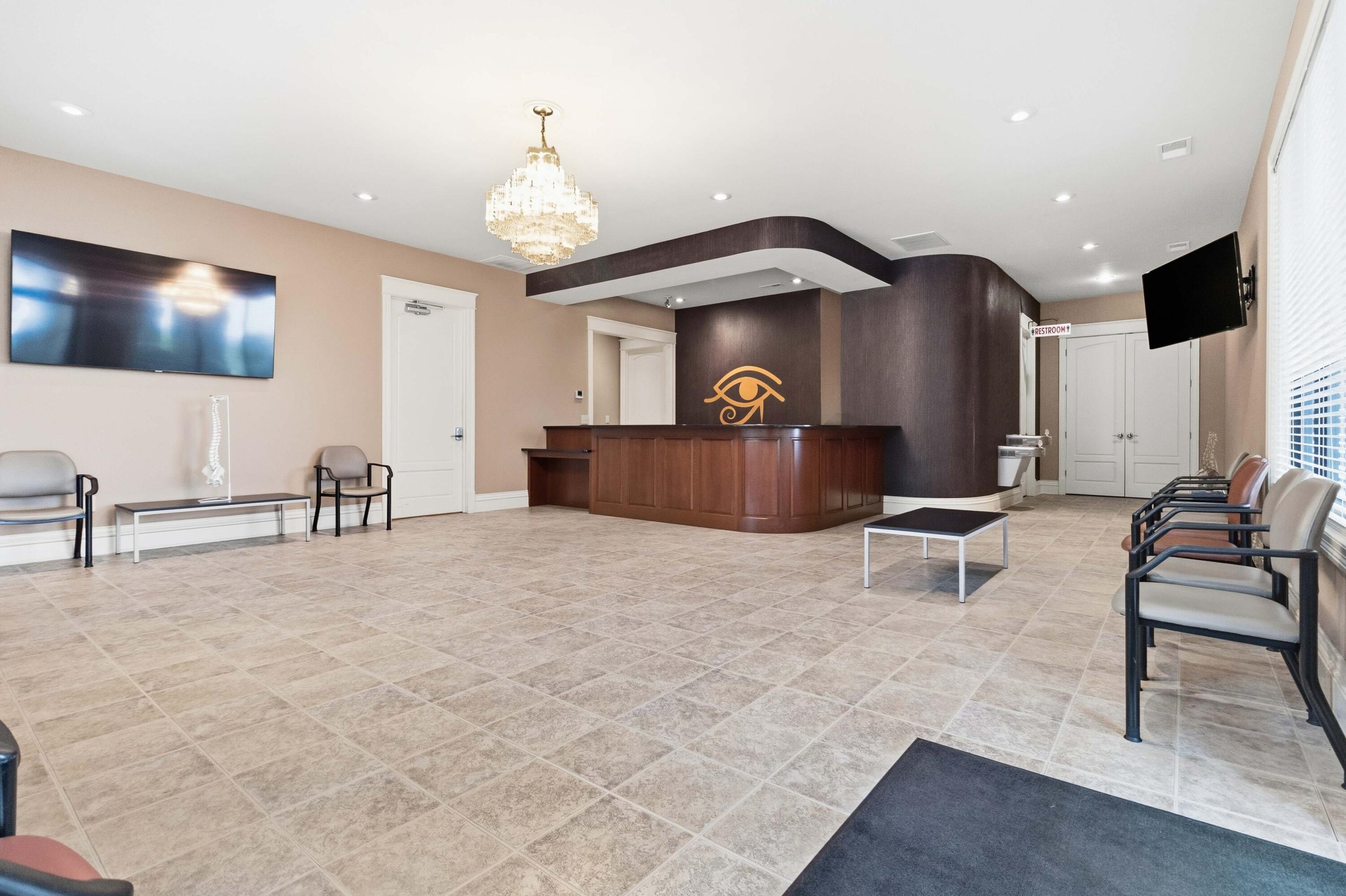 305 Medpark Drive Property Photo 8