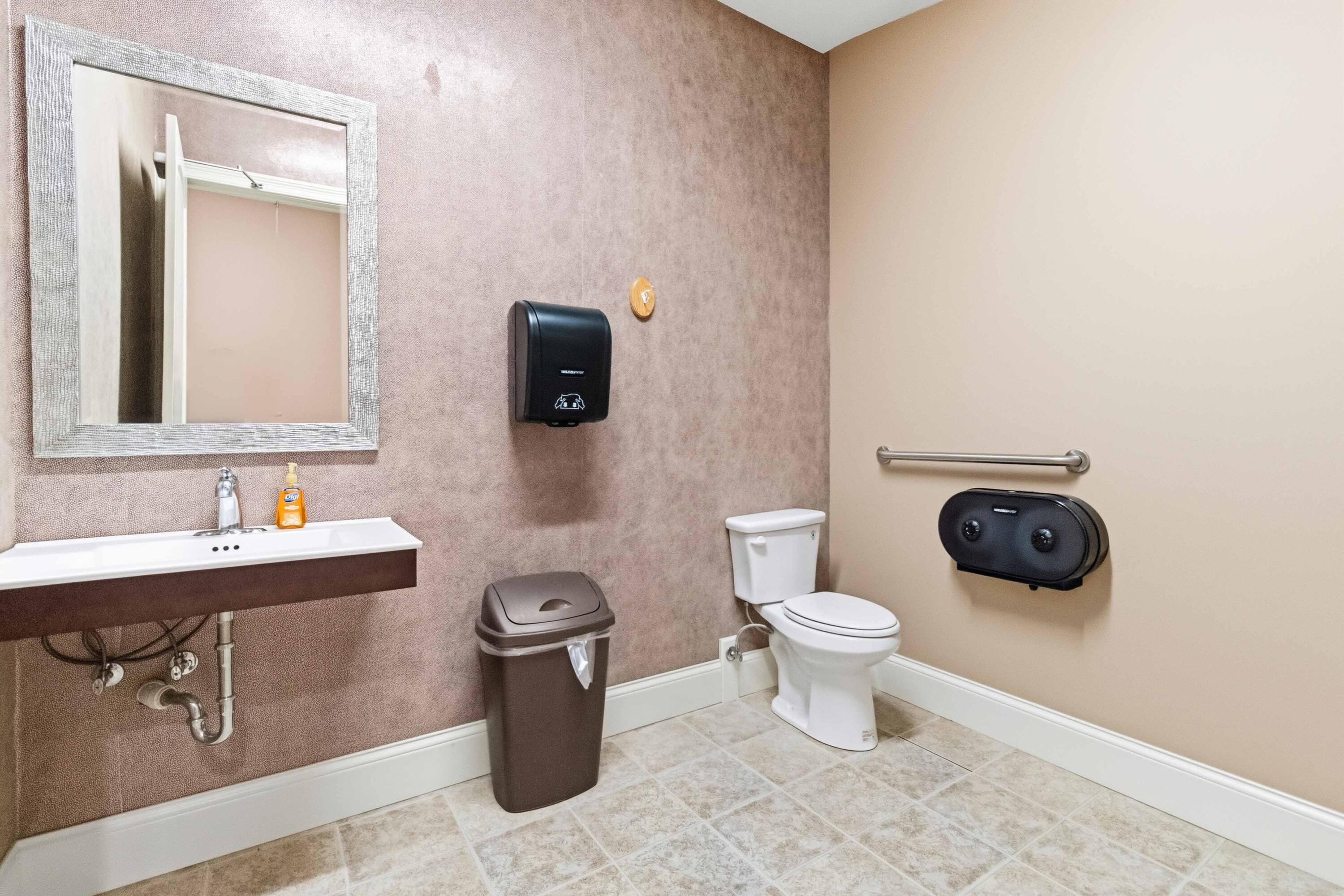 305 Medpark Drive Property Photo 13