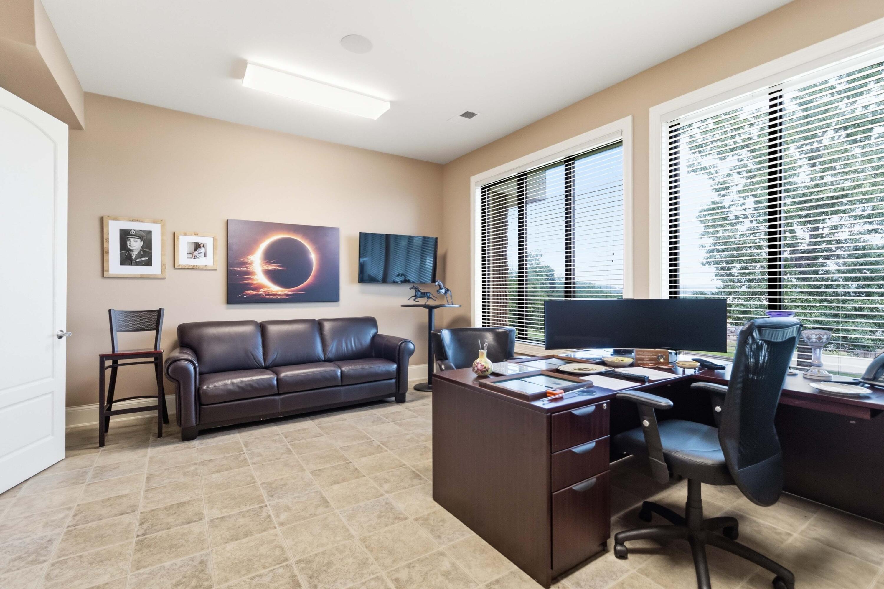 305 Medpark Drive Property Photo 17