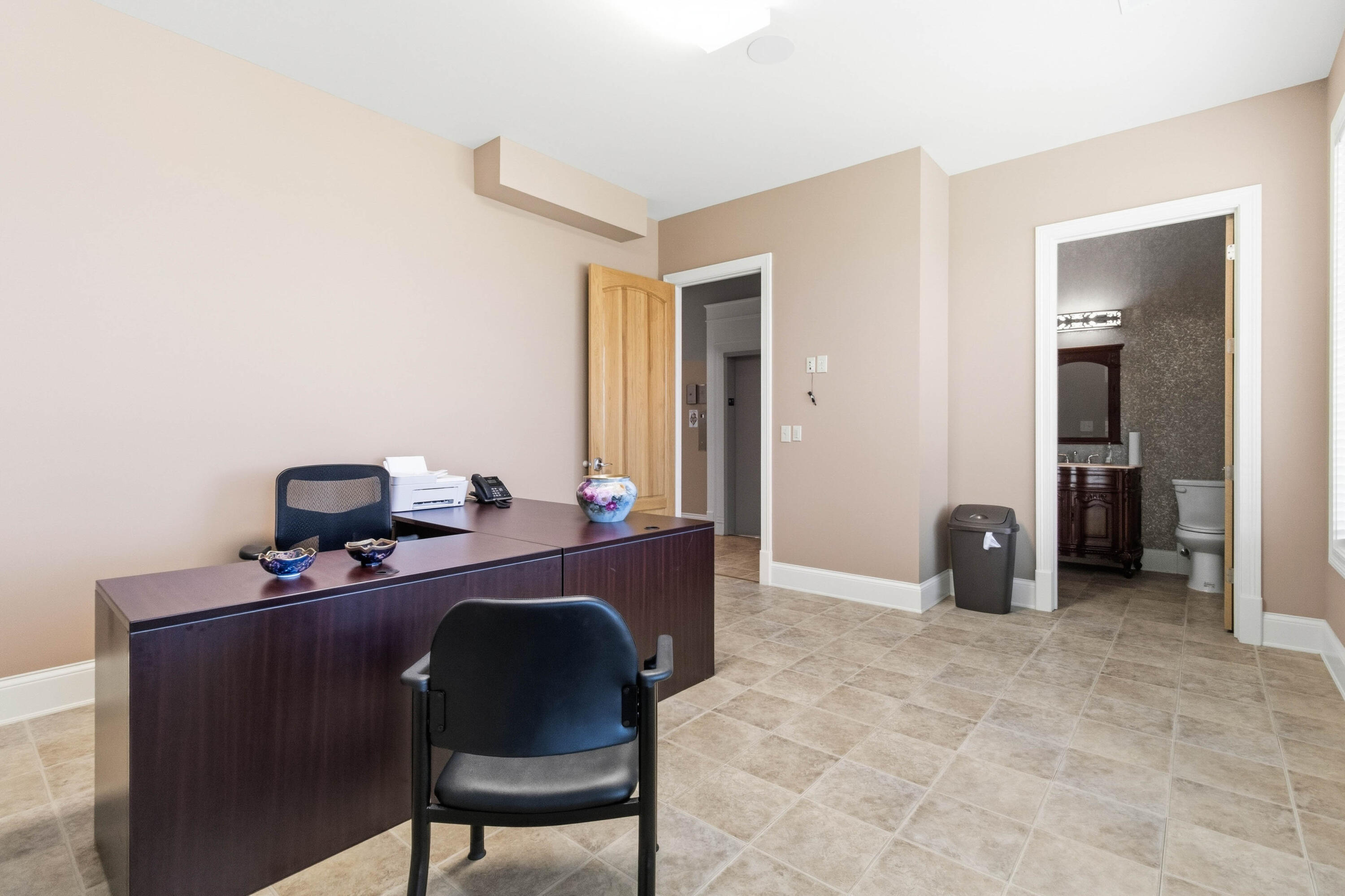 305 Medpark Drive Property Photo 26