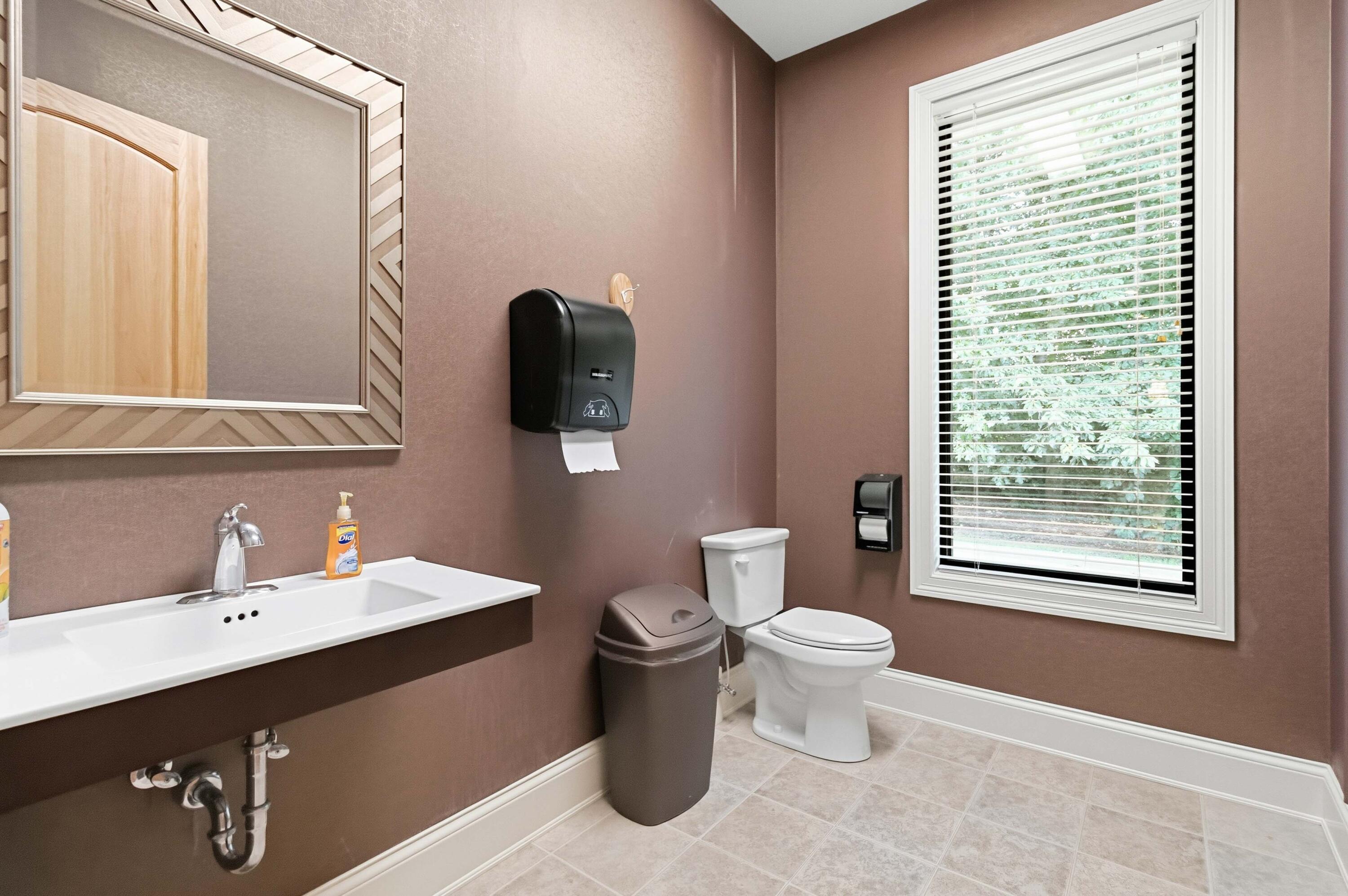 305 Medpark Drive Property Photo 37