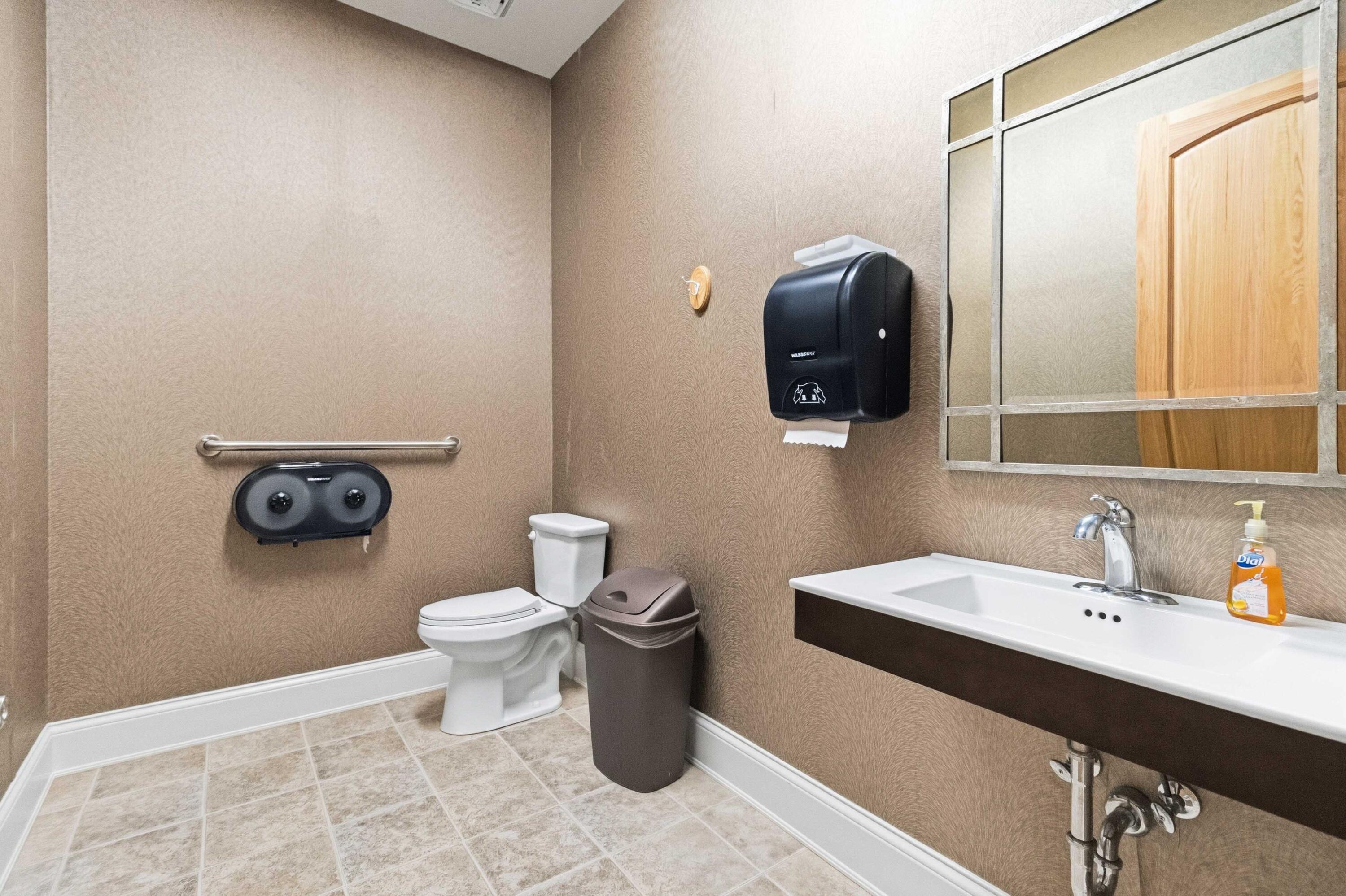 305 Medpark Drive Property Photo 41