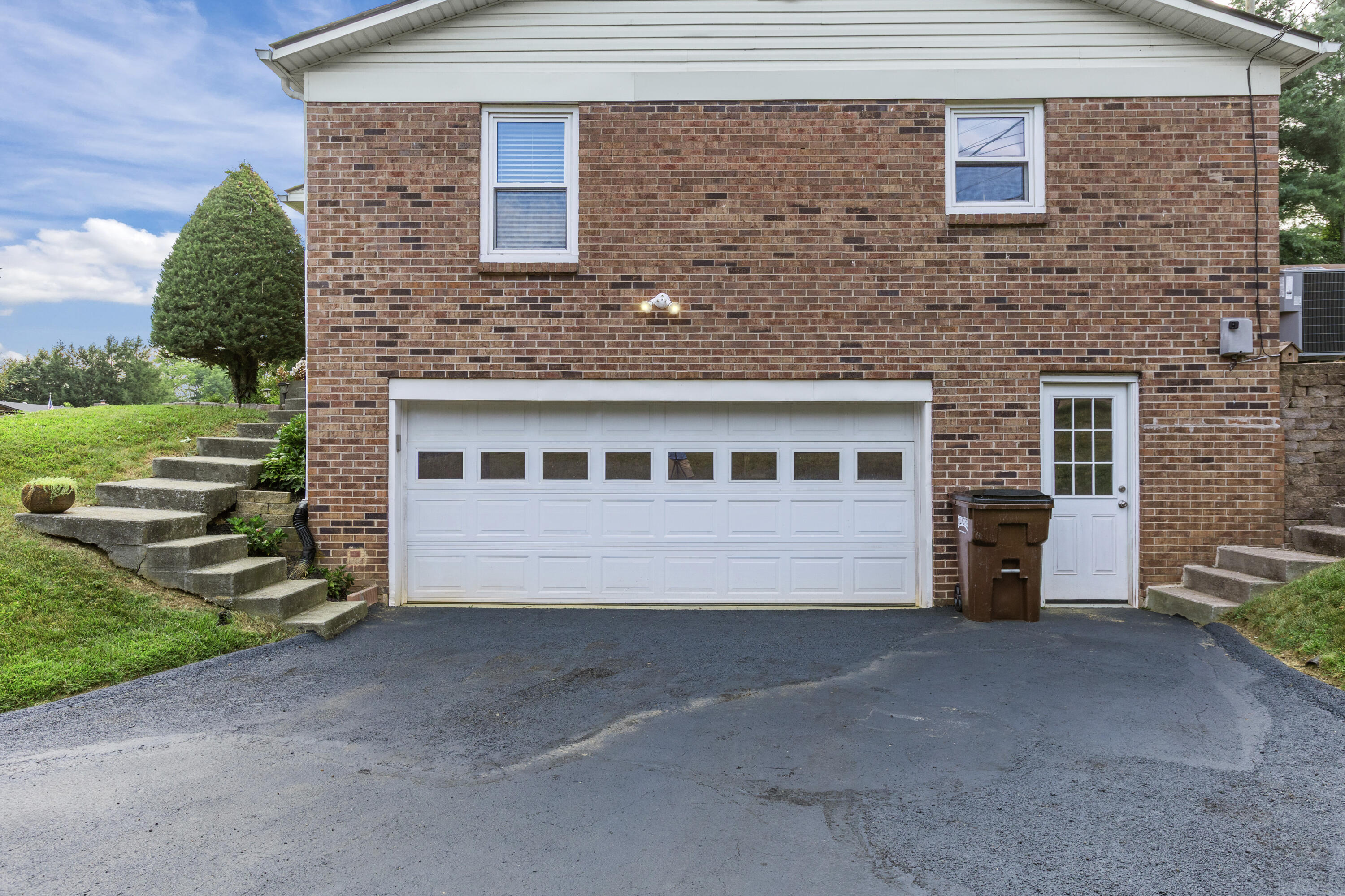 4042 Whitemark Court Property Photo 45