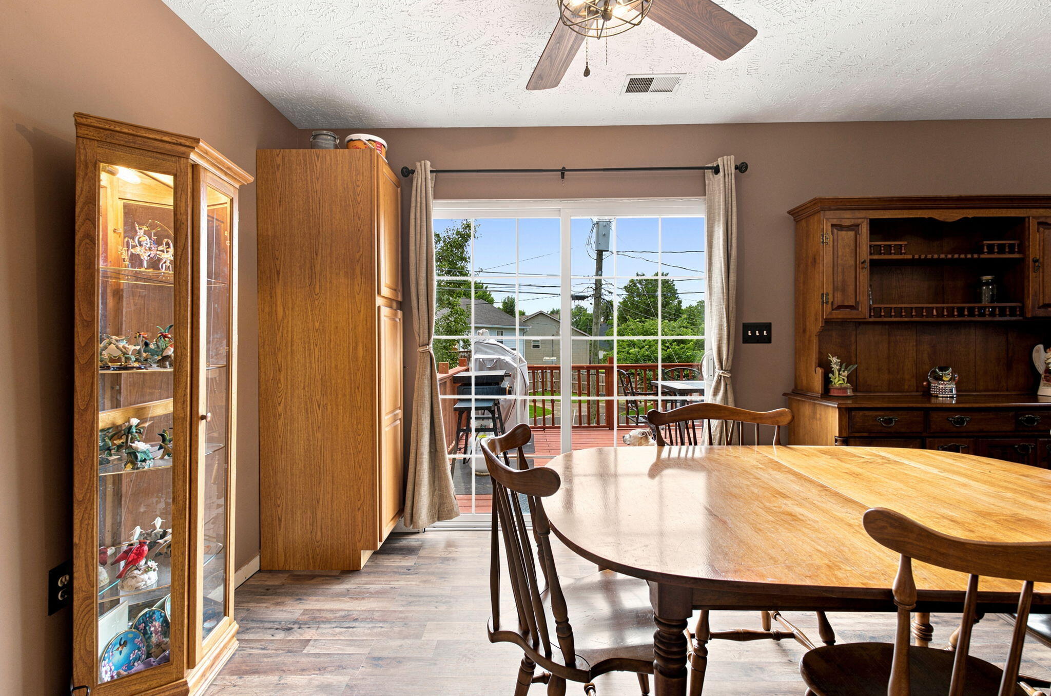 404 E Ridge Drive Property Photo 14
