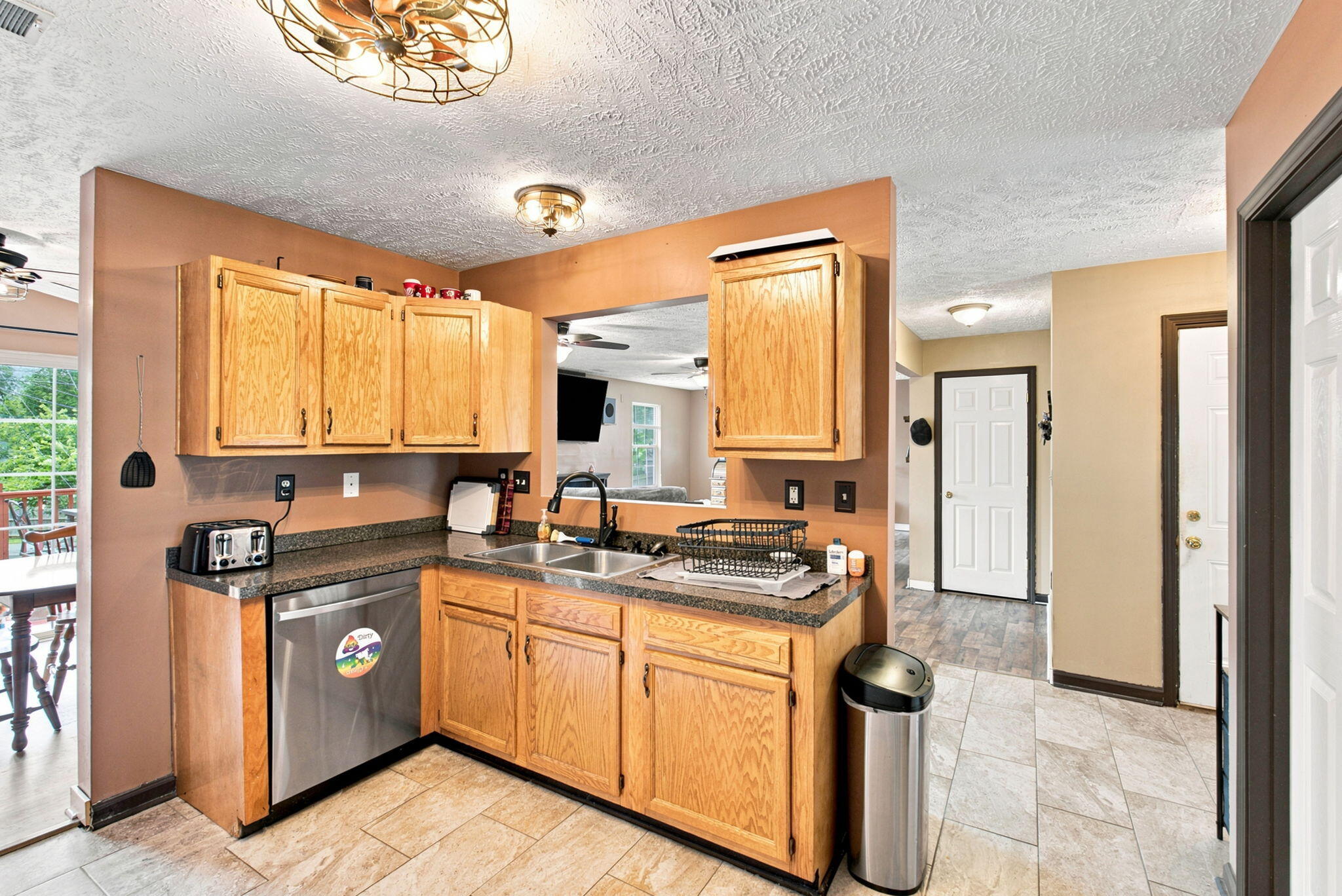 404 E Ridge Drive Property Photo 17
