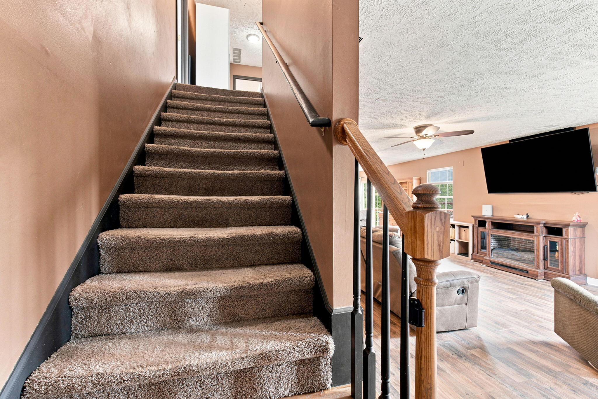 404 E Ridge Drive Property Photo 20