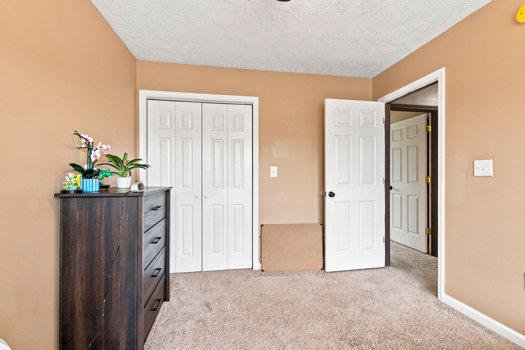 404 E Ridge Drive Property Photo 25