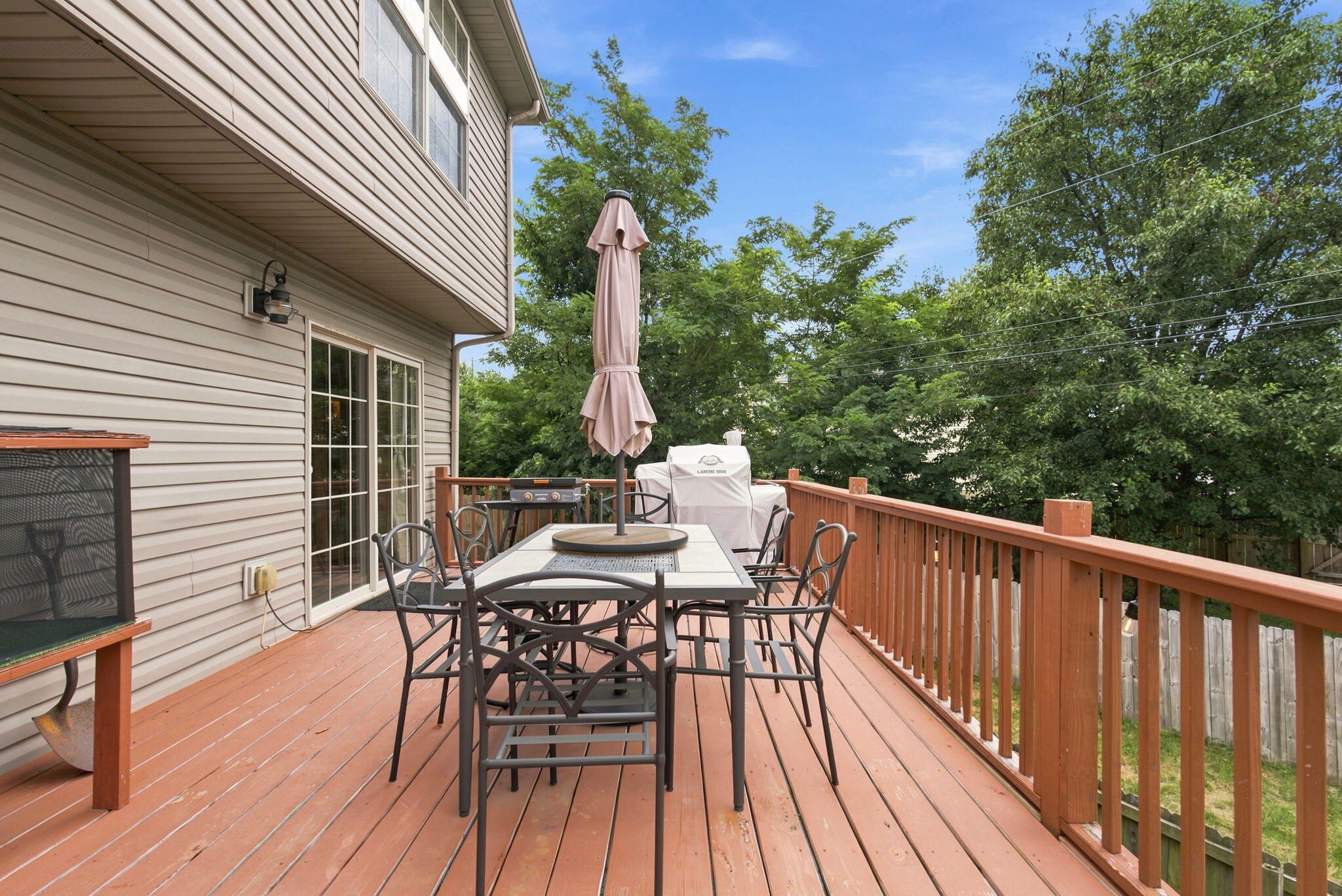 404 E Ridge Drive Property Photo 32