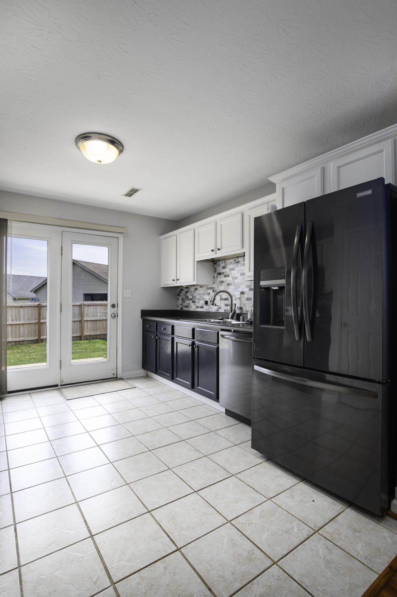 1140 Mountain Laurel Way Property Photo 8