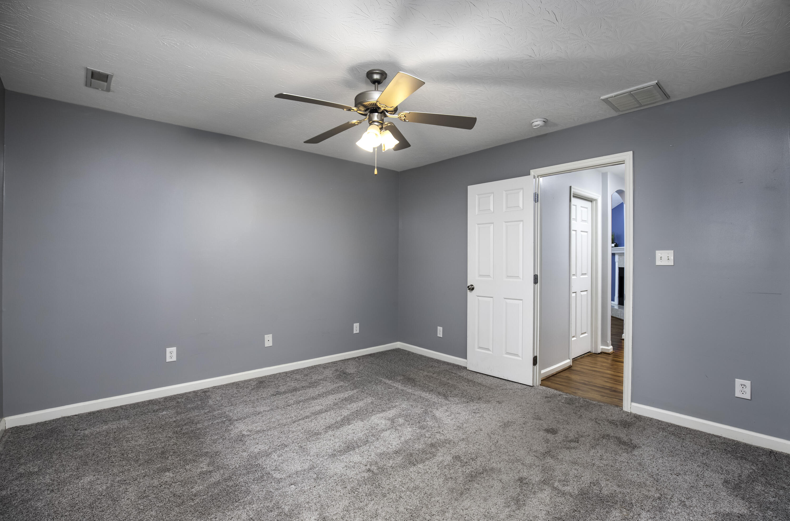 1140 Mountain Laurel Way Property Photo 16