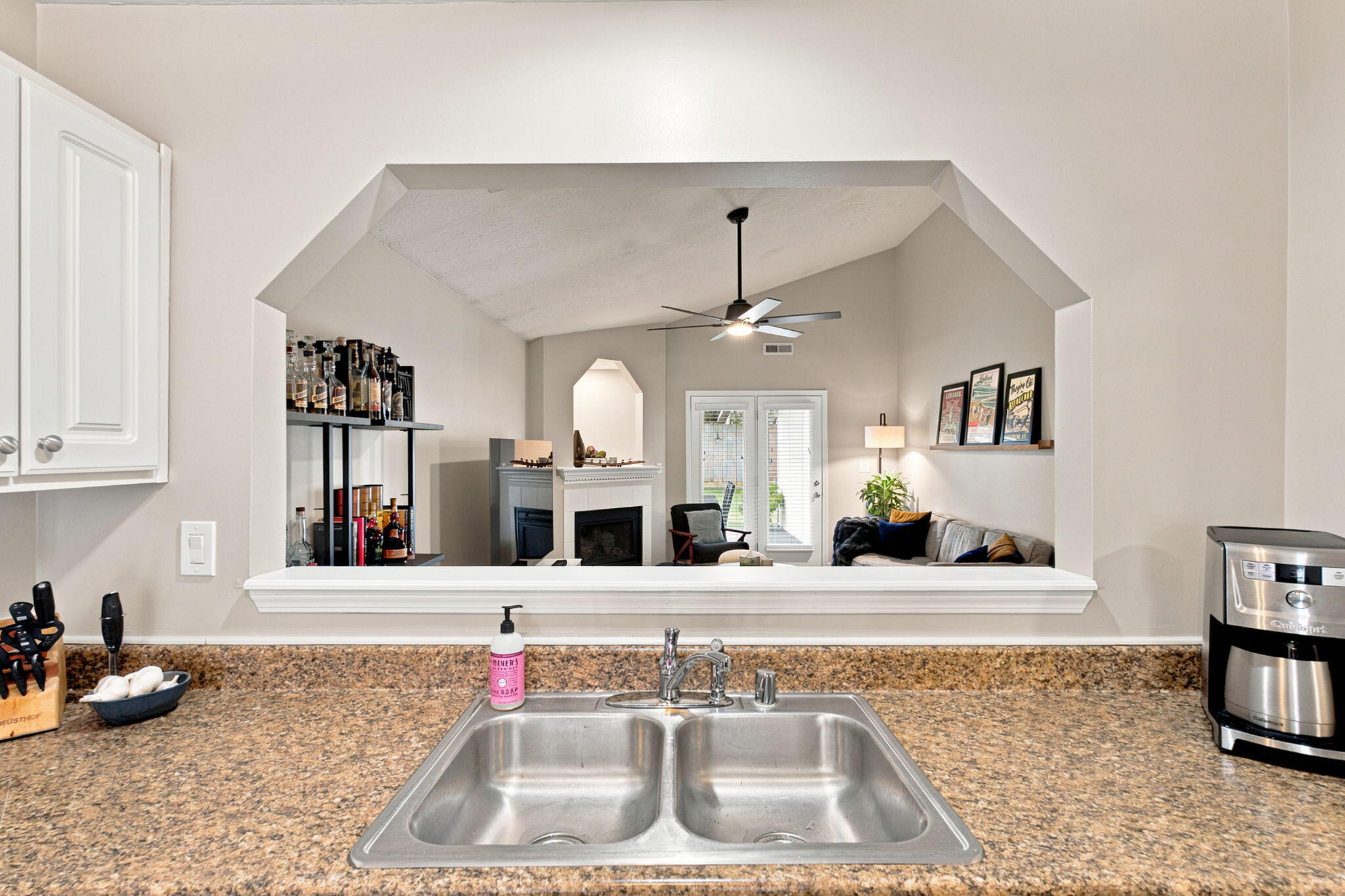 2724 Michelle Park Property Photo 13