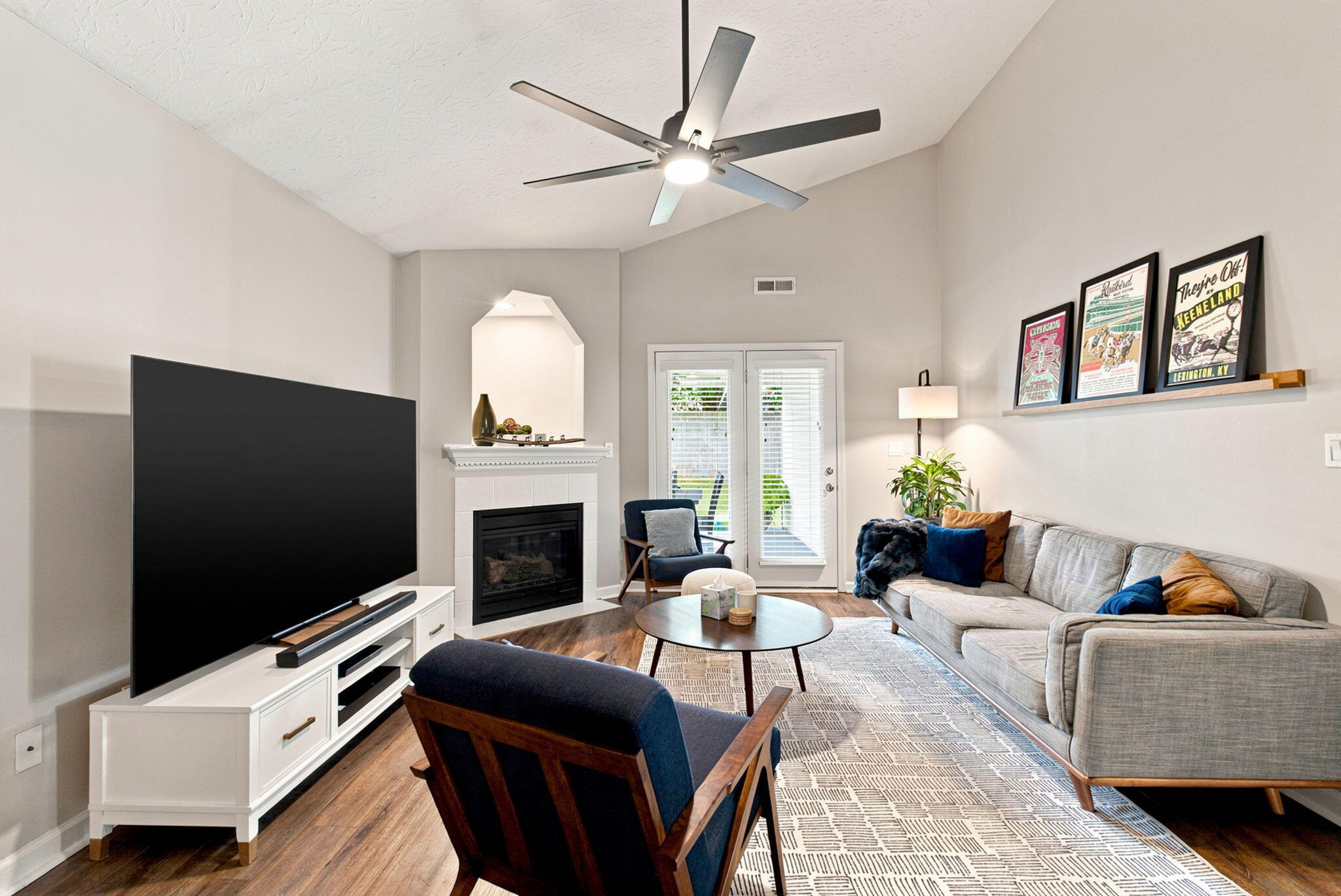 2724 Michelle Park Property Photo 16