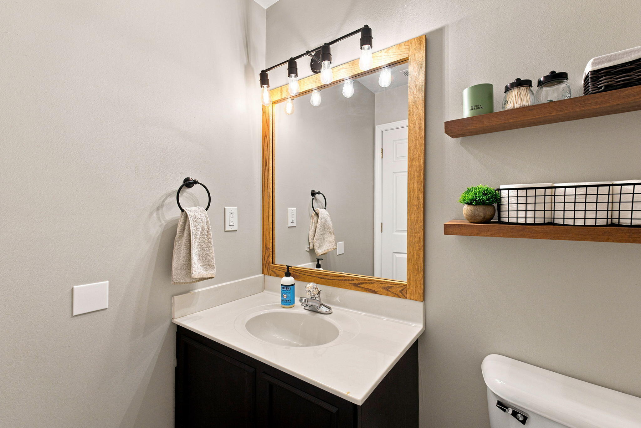 2724 Michelle Park Property Photo 20