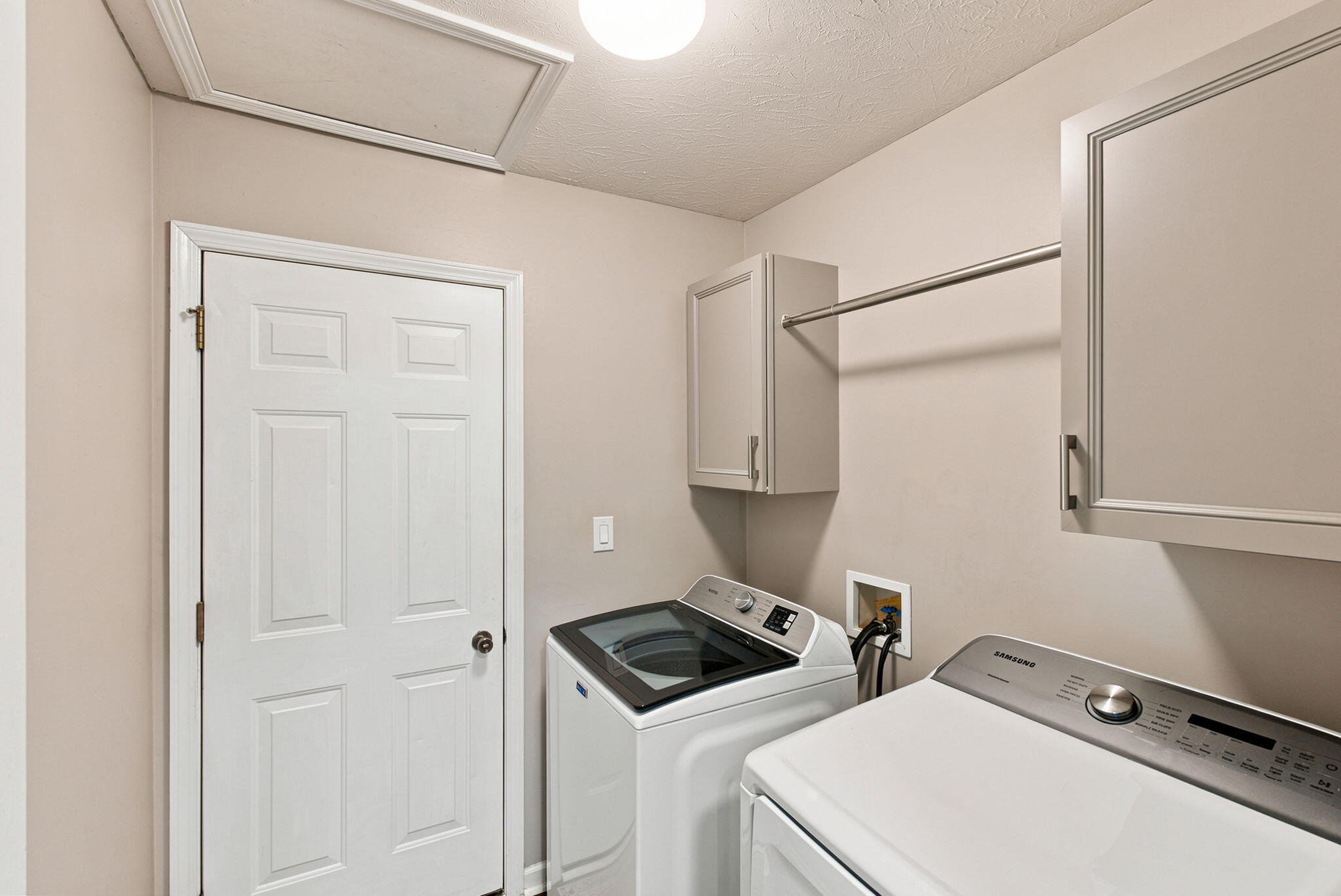 2724 Michelle Park Property Photo 28